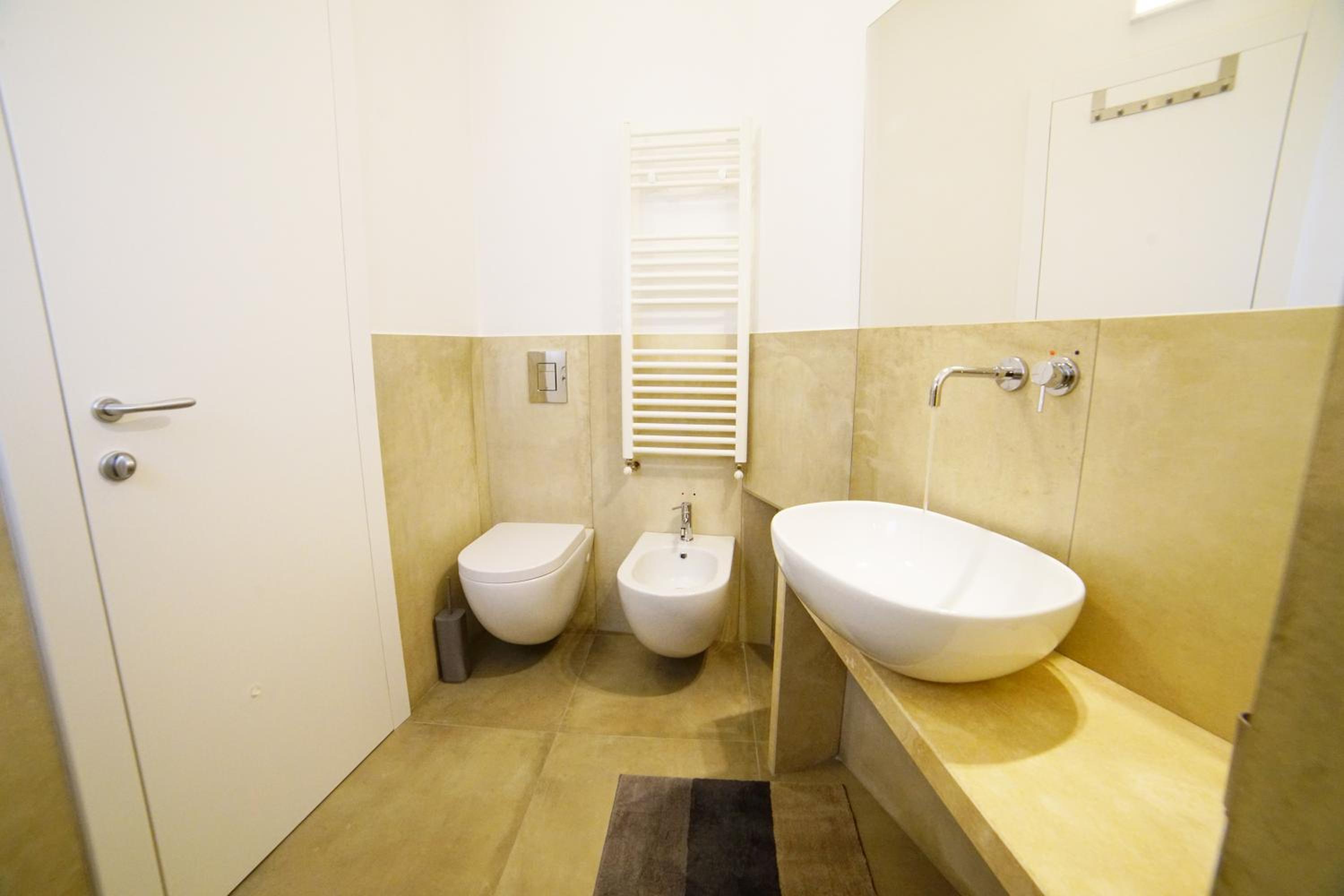 Apartment With Terrace - Photo 4