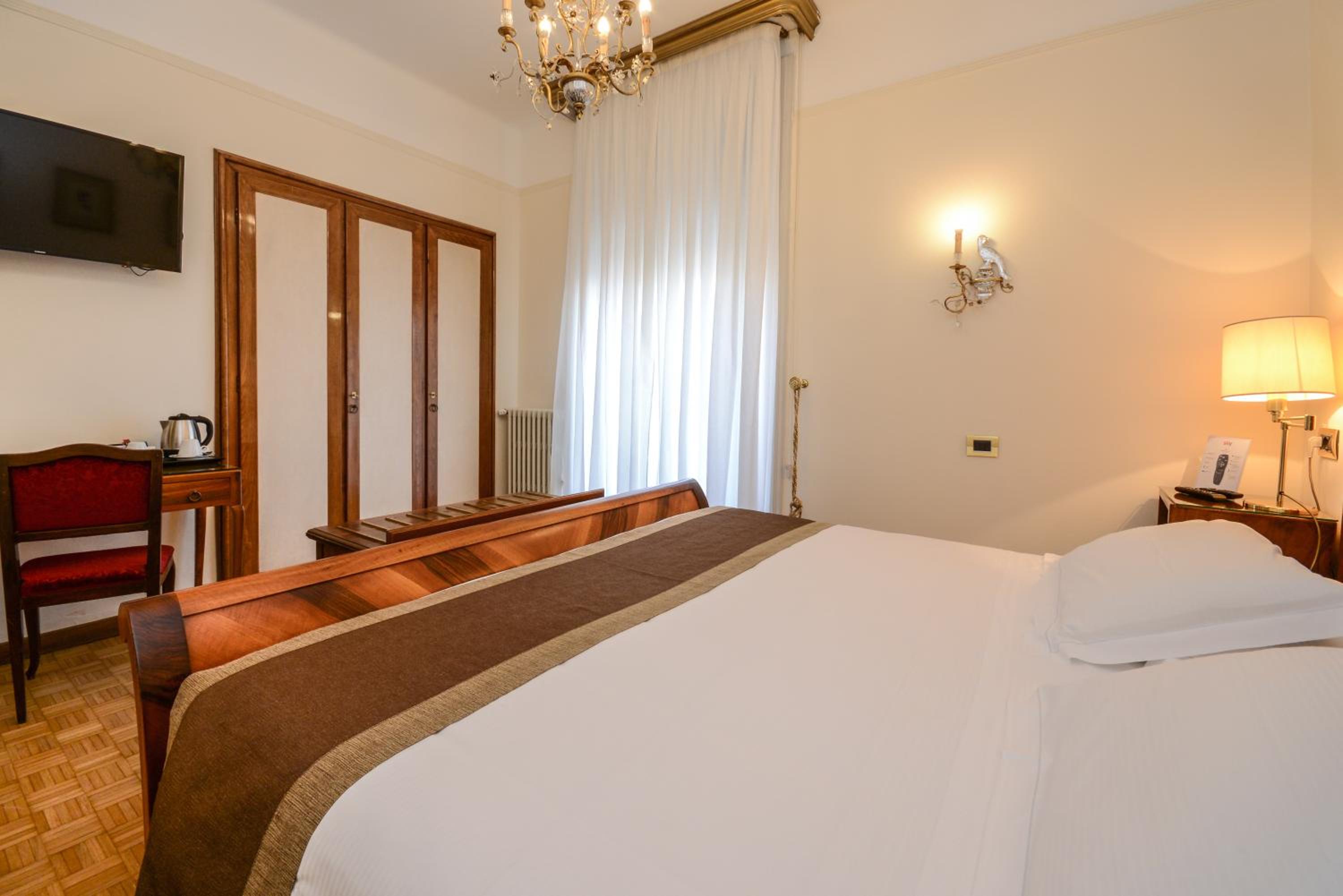 Superior Double Room - Photo 5