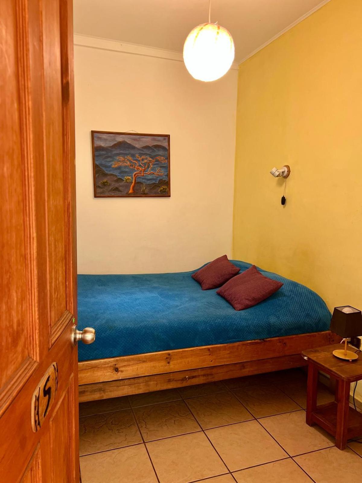 Double Room with Shared Bathroom photo 2