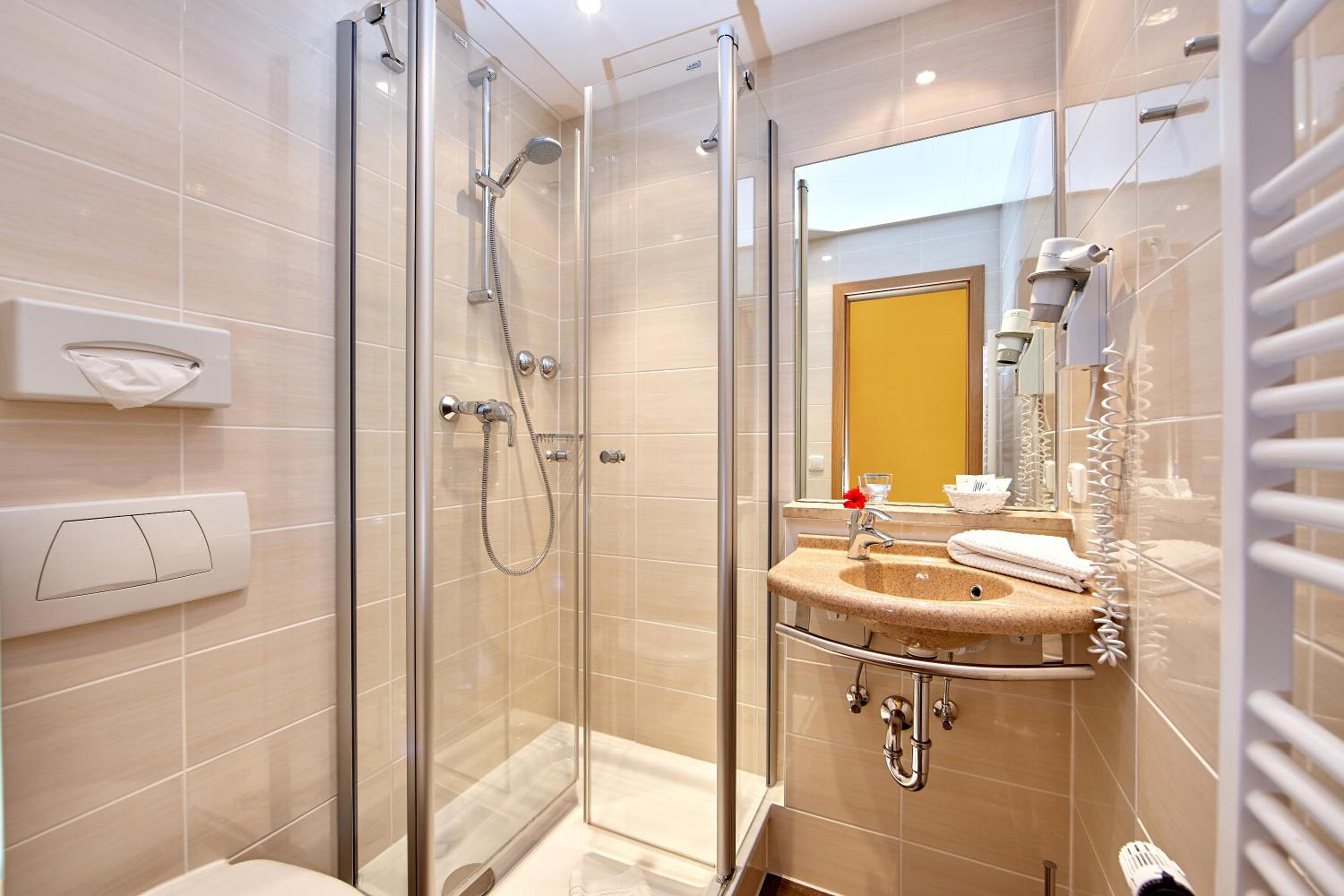 Special Offer - Single Room with New Year's Package photo 2