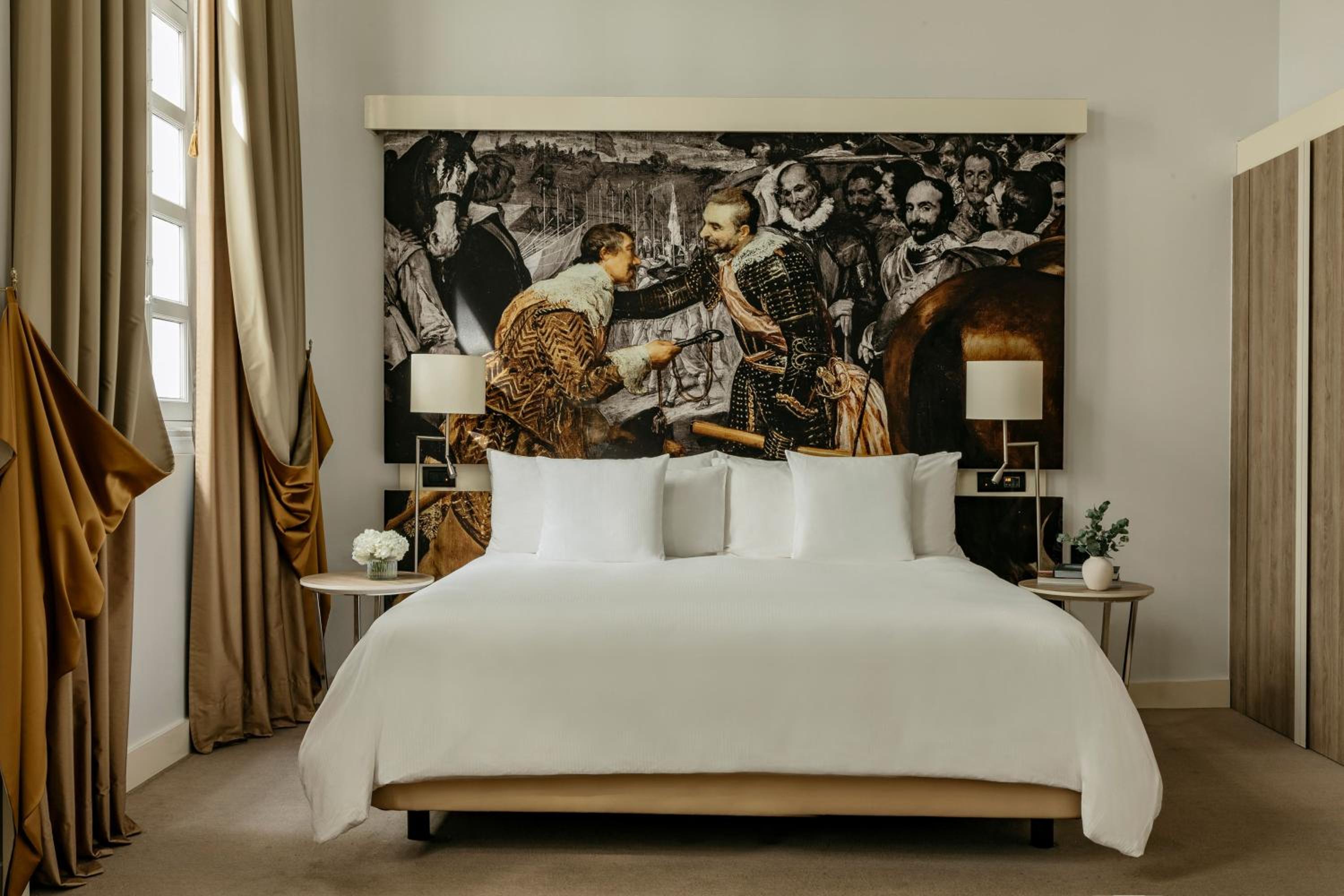 Premier Connecting Room