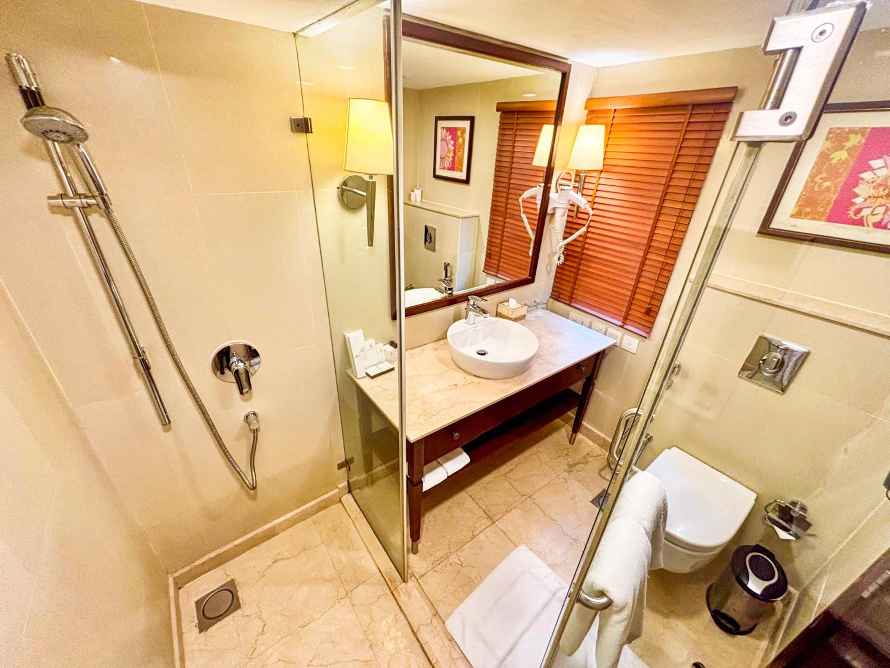 Superior River View Room - Photo 4