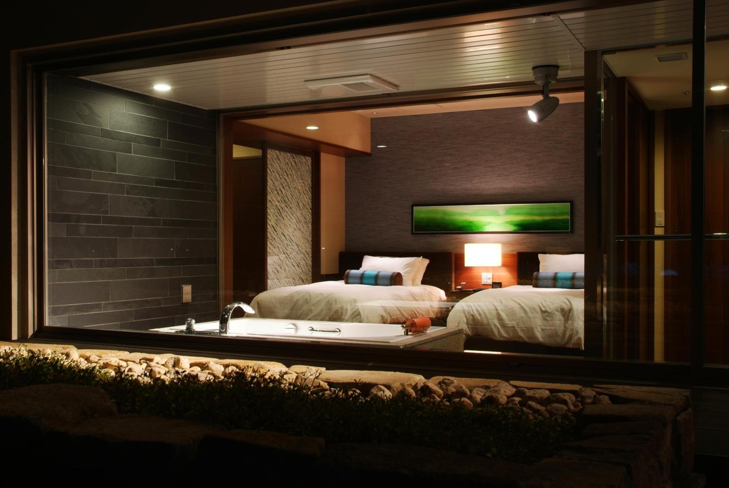 Junior Suite with Ocean View photo 2