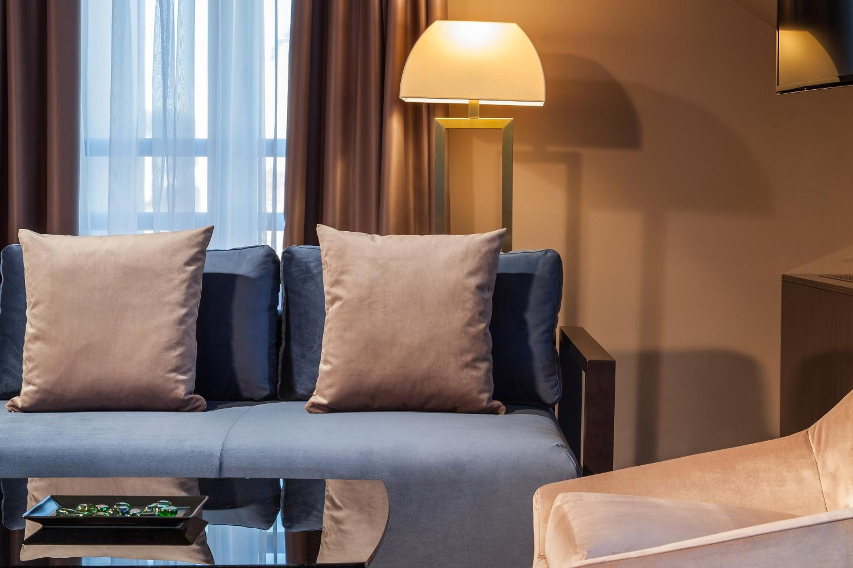 Junior Suite with Balcony photo 2