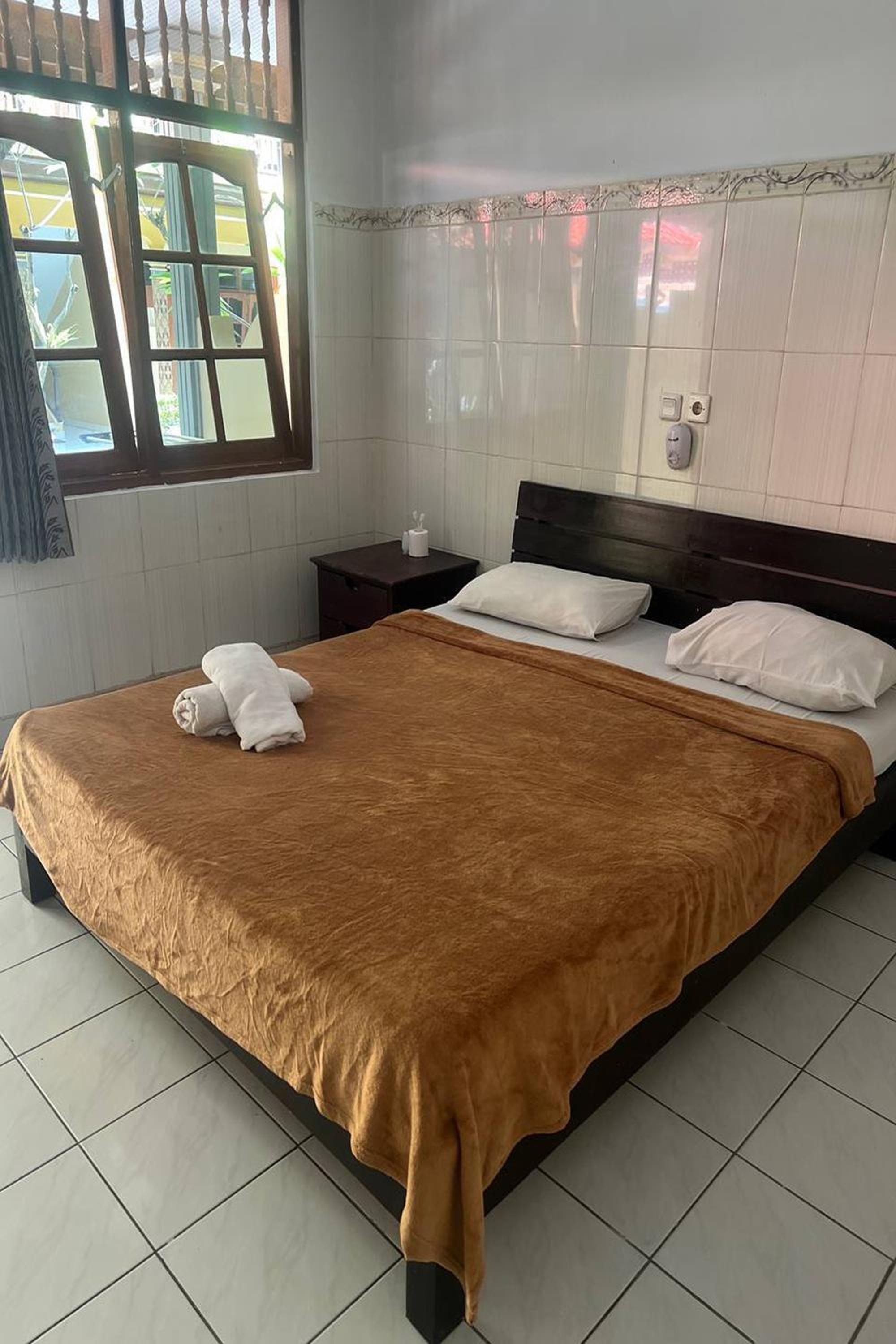 Standard Double Room with Fan photo 3