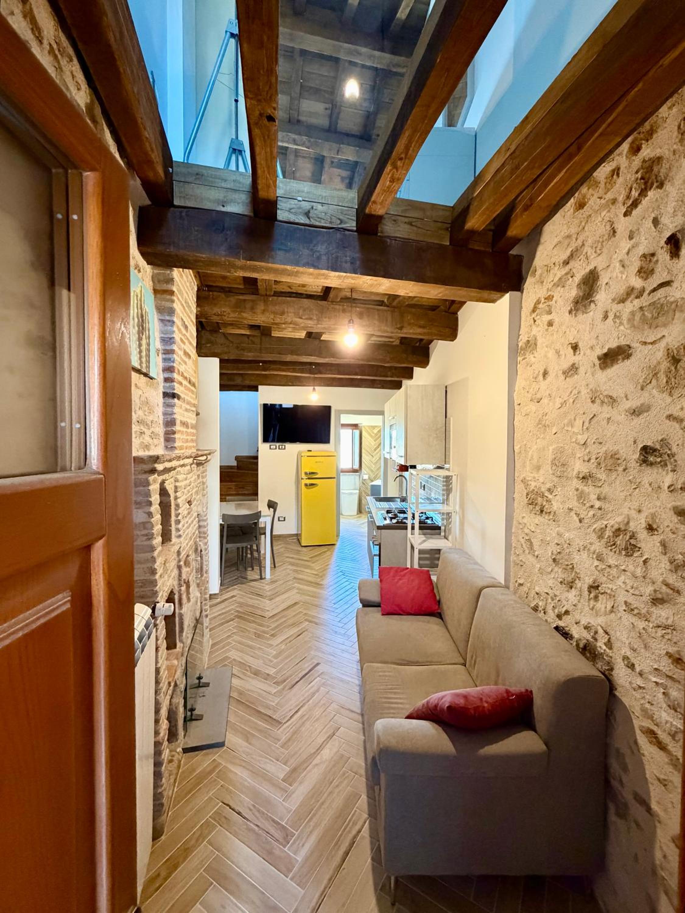 Maisonette photo 3