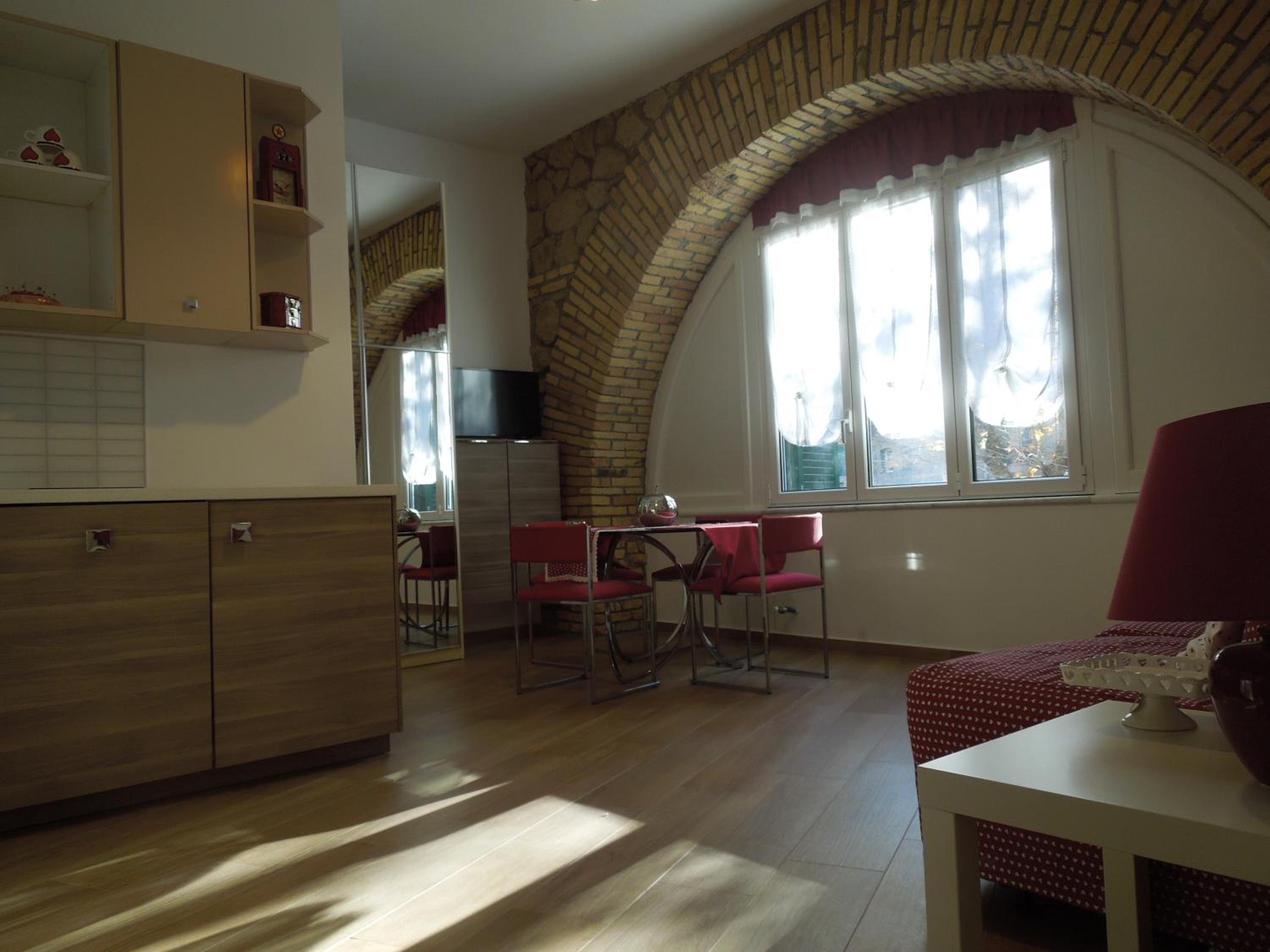 Apartment photo 3