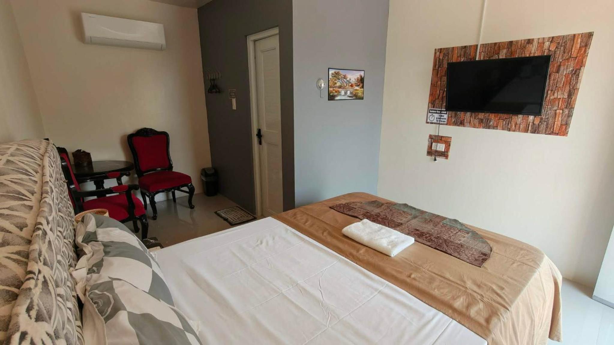 Standard Double Suite