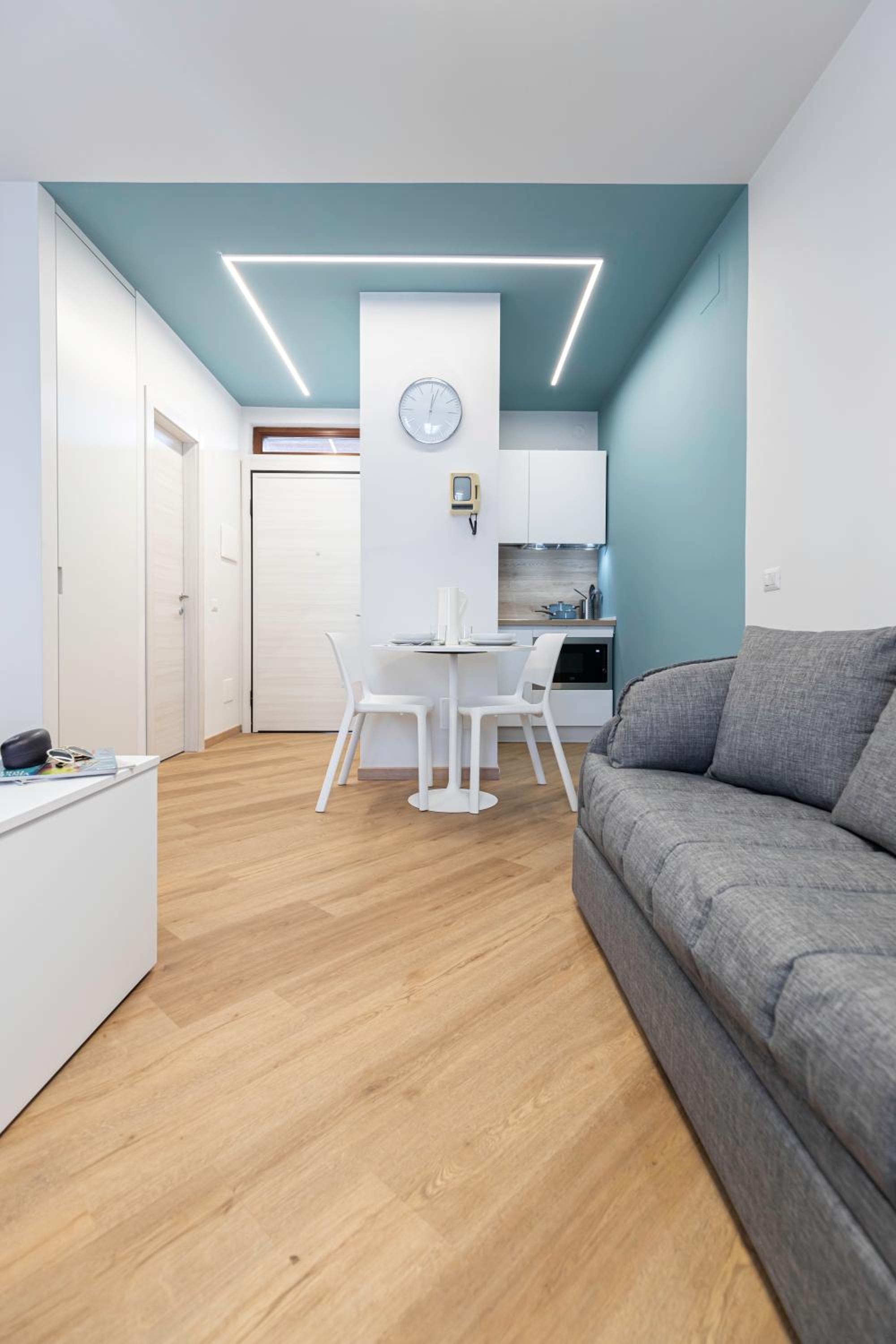 Studio Apartment photo 2