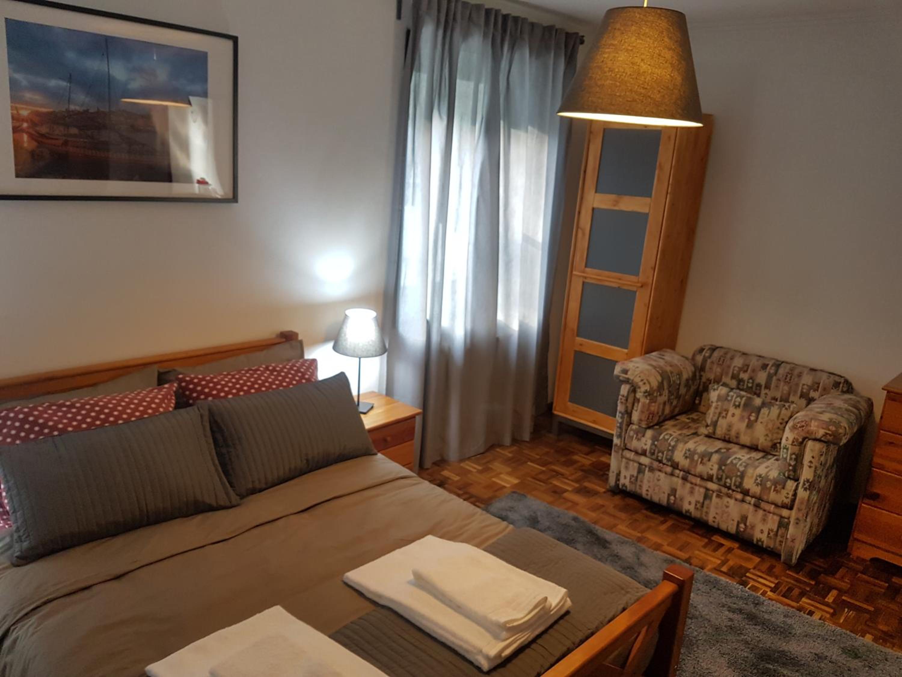 Three-Bedroom House - Photo 29
