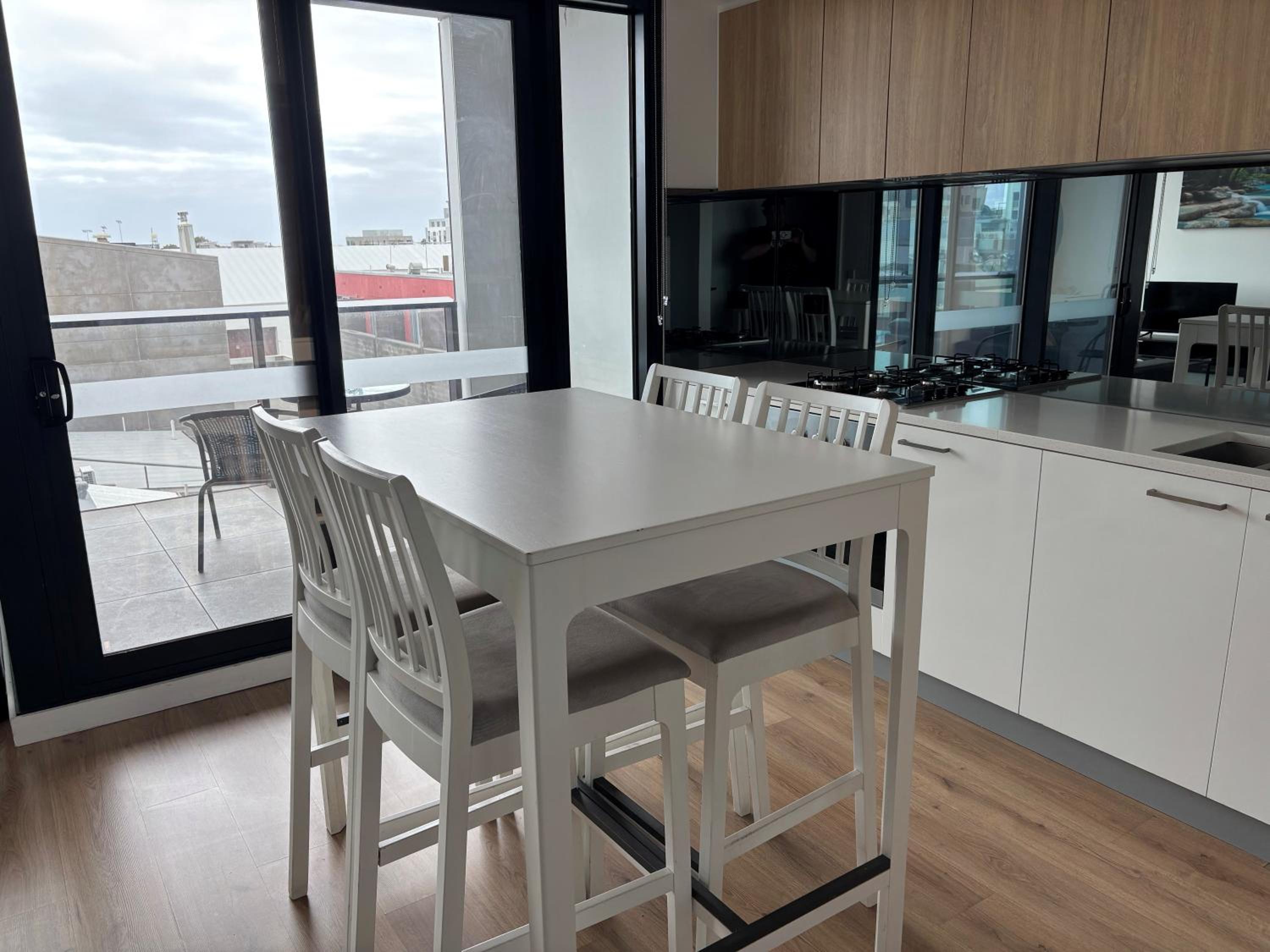 Studio with Balcony photo 3