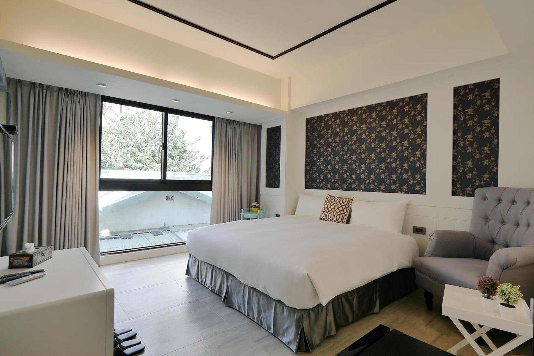 Deluxe Double Room with Bath