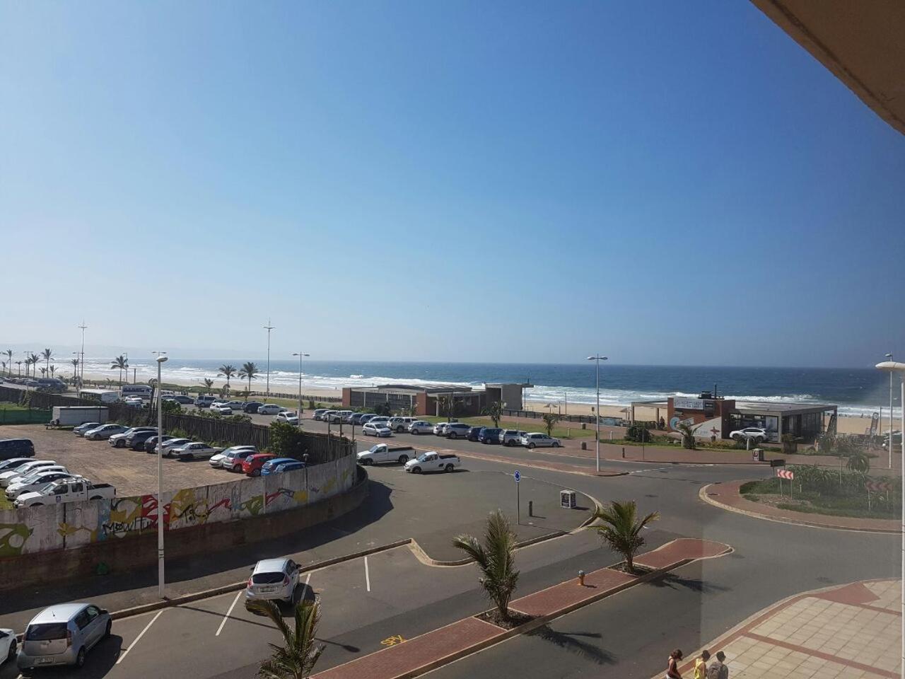 Apartment with Sea View - Photo 6