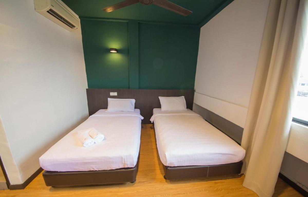 Twin Room - Photo 5