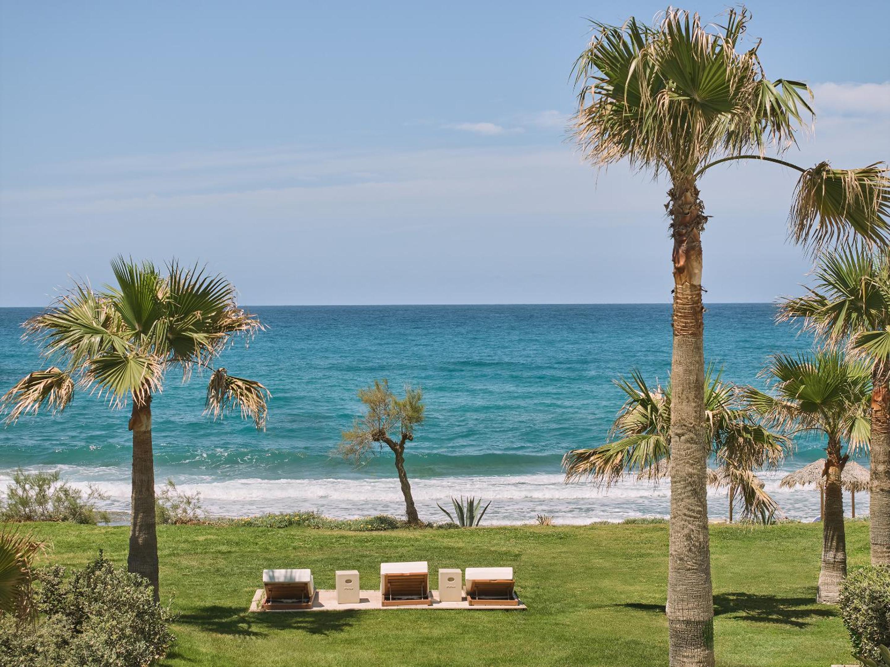 4-Bedroom Beach Villa Seafront