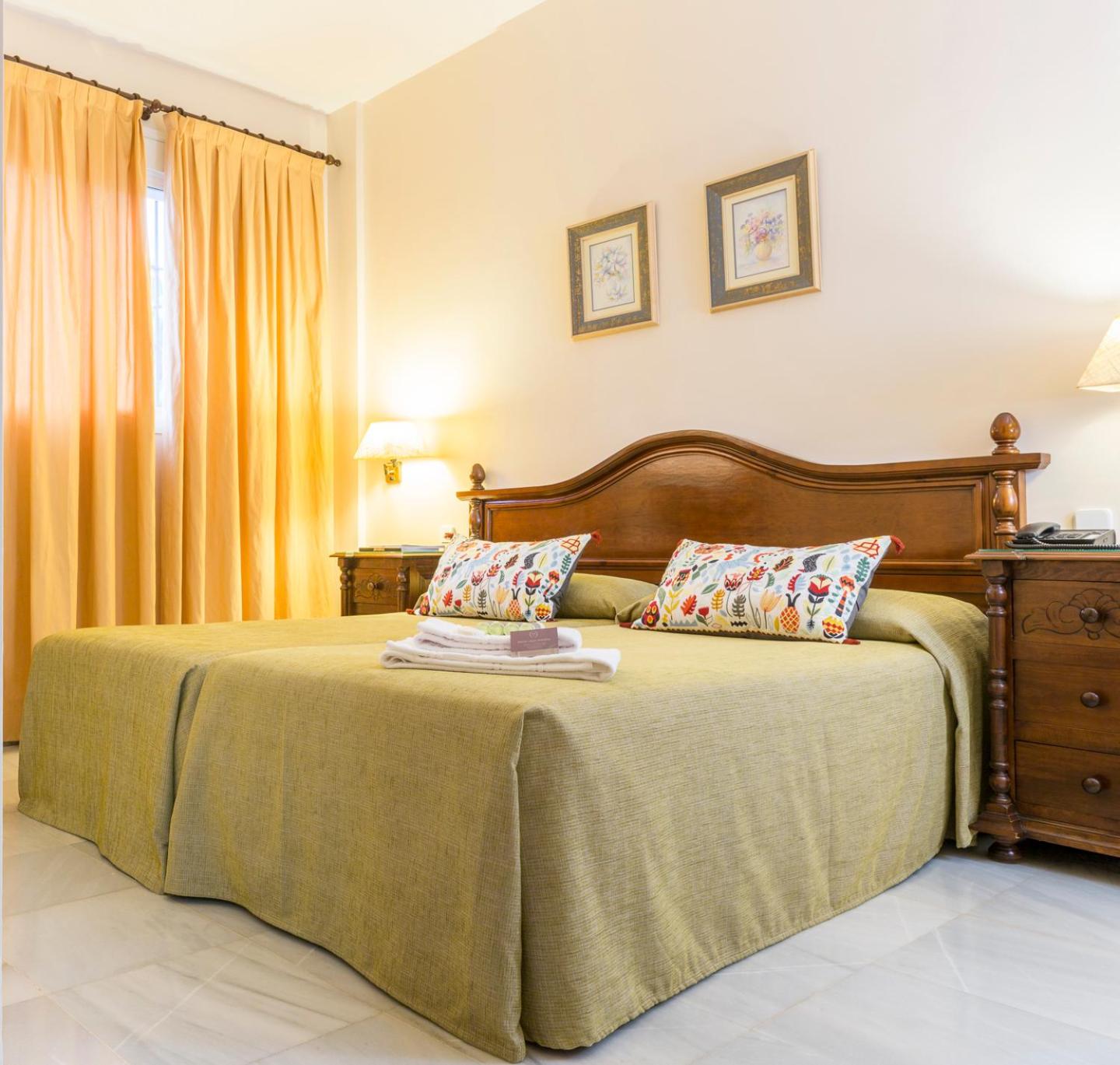 Twin or Double Room photo 3