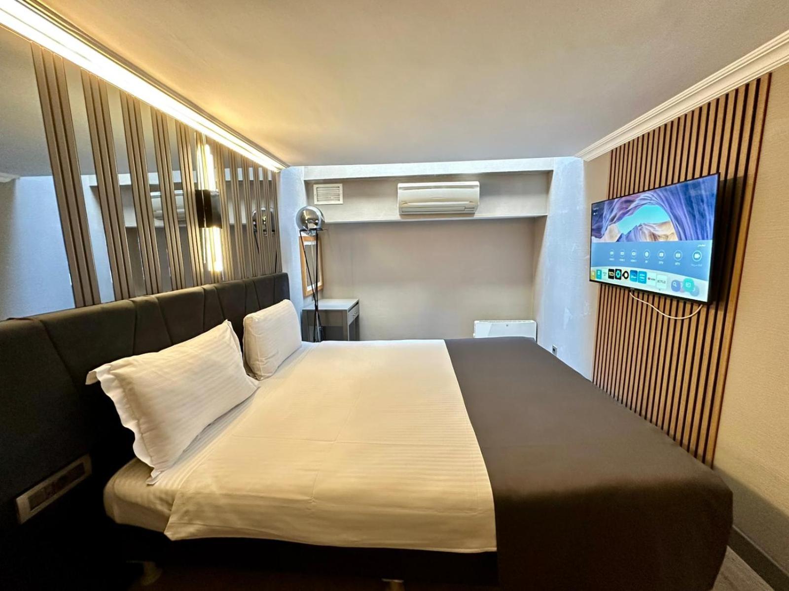 Economy Double Room photo 2