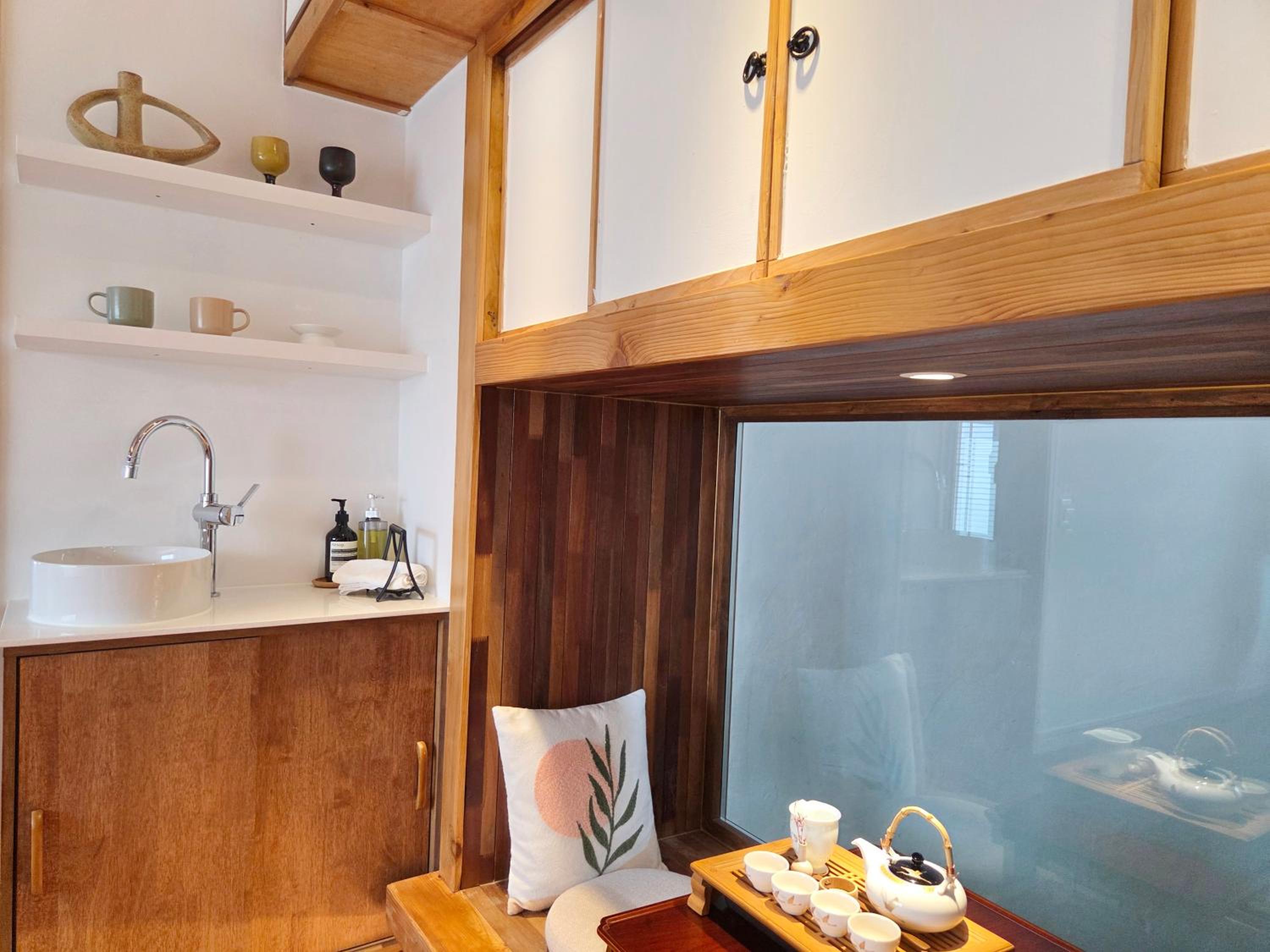 One-Bedroom House photo 3