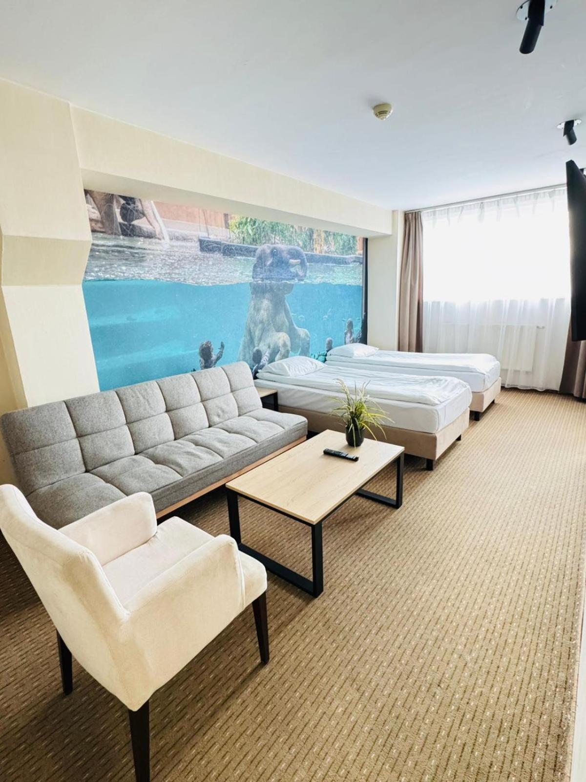 Premium Quadruple Room - Photo 2
