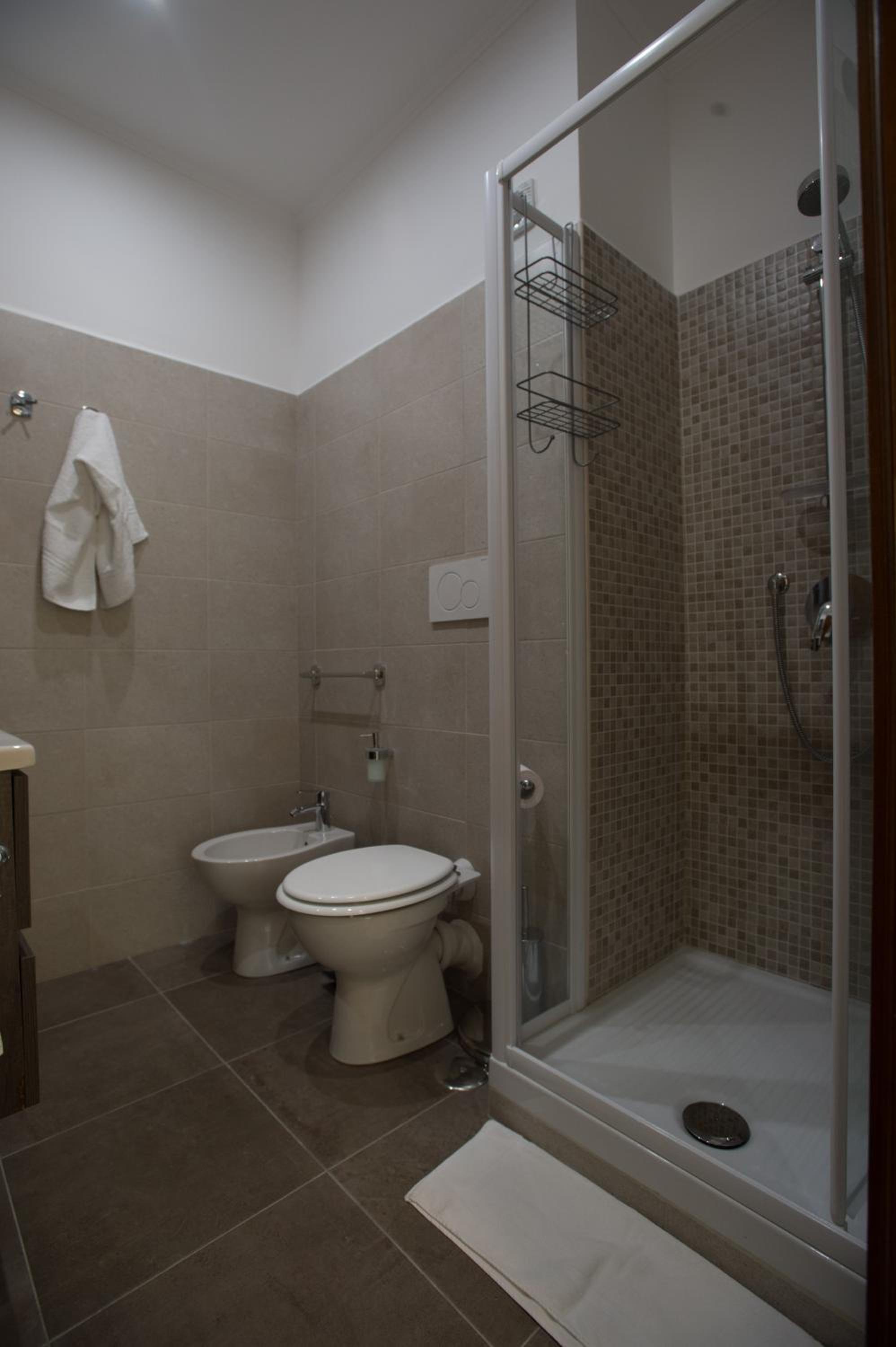 Three-Bedroom Apartment - Separate Building photo 3