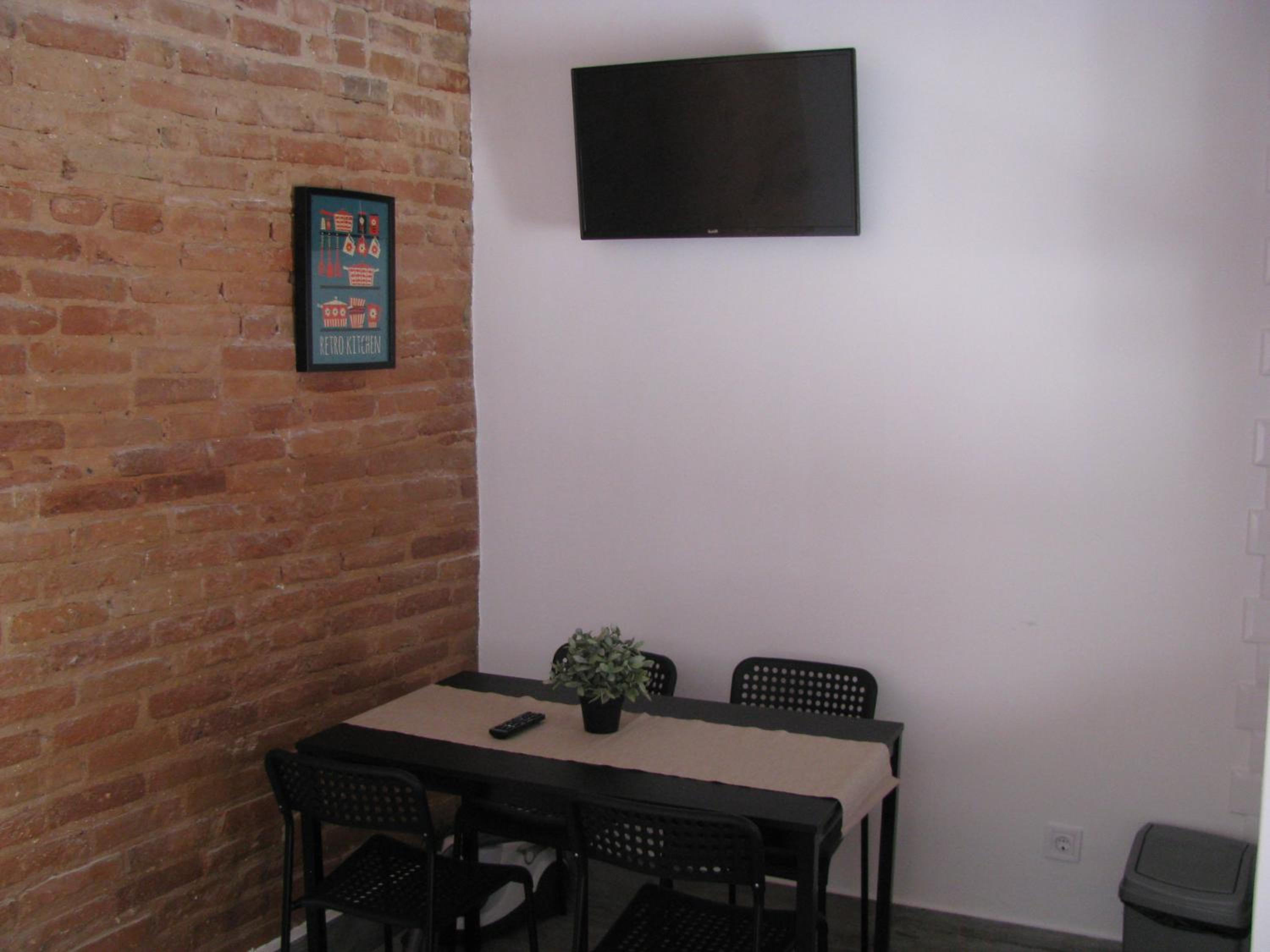 Studio - Photo 27