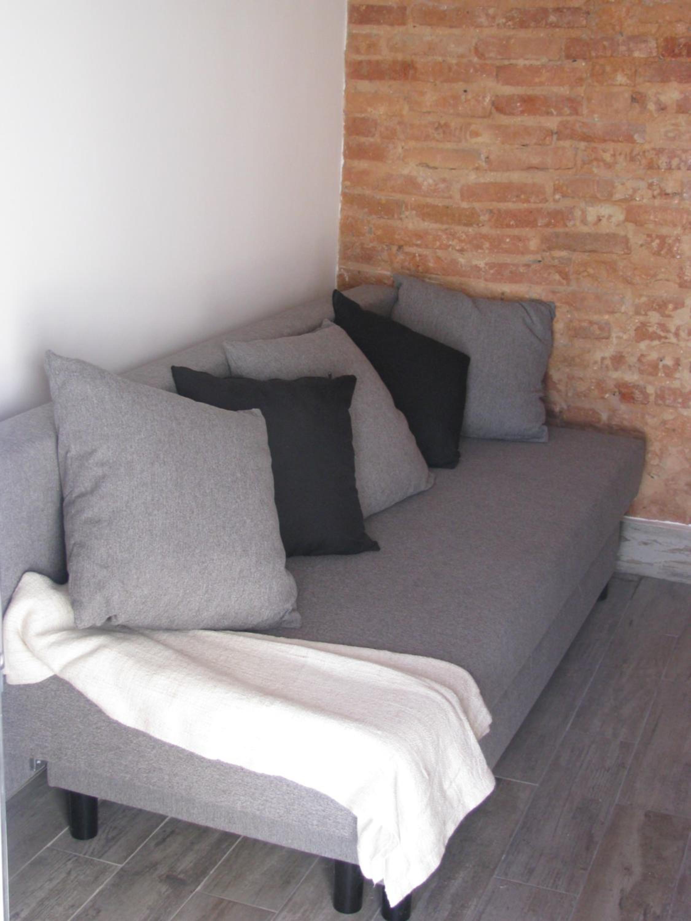 Studio - Photo 9