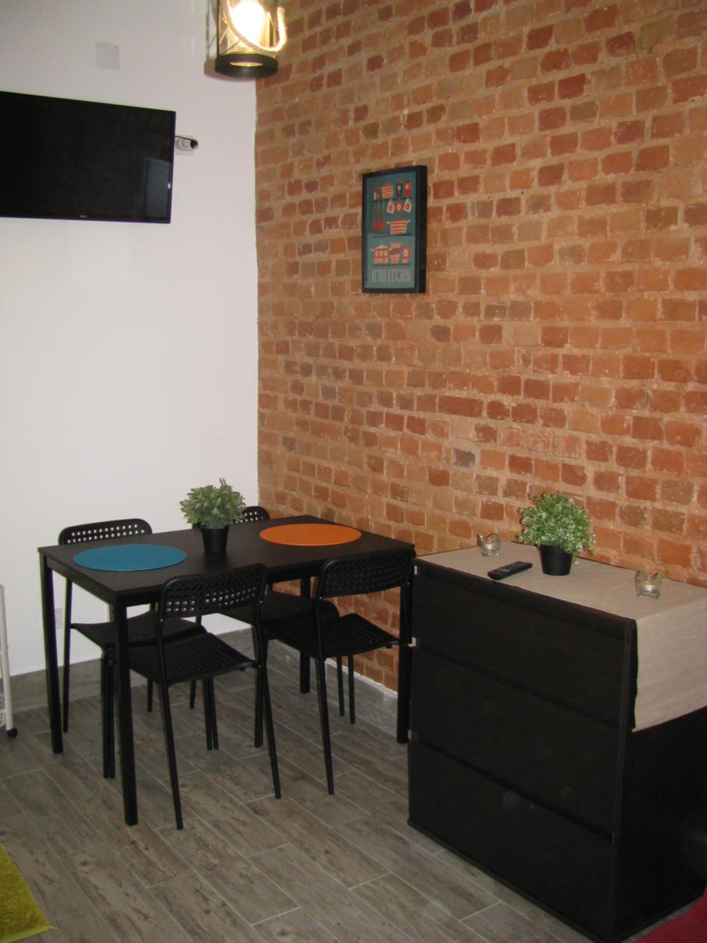 Studio - Photo 20
