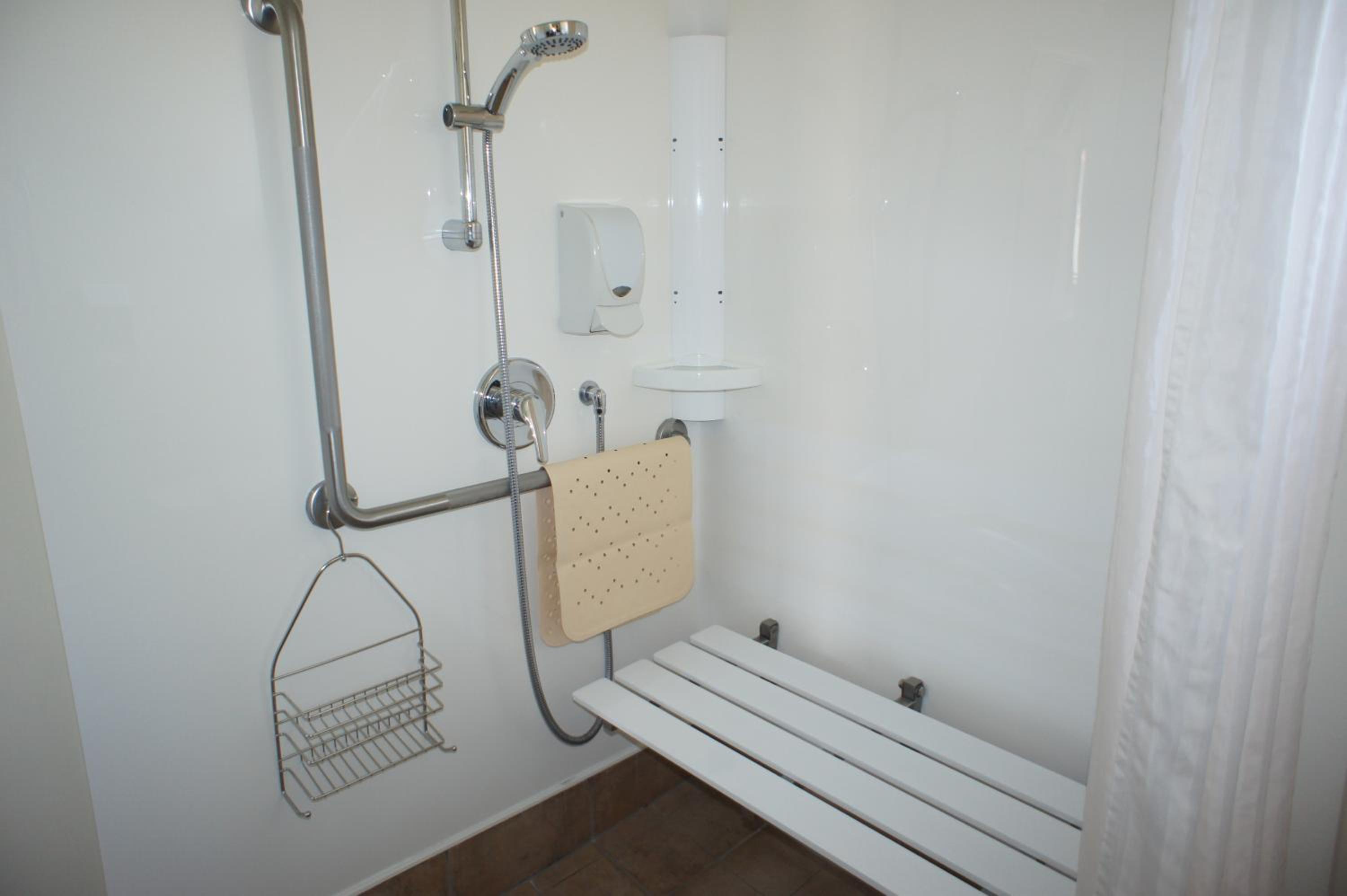 Studio - Disability Access photo 3