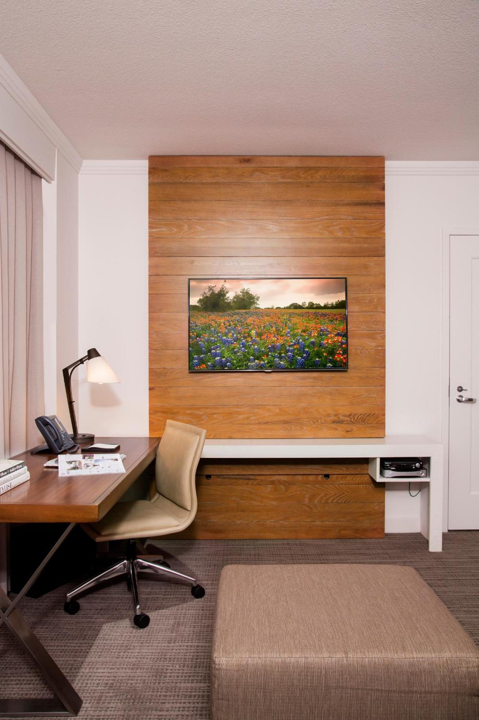 Executive King Room - Photo 6