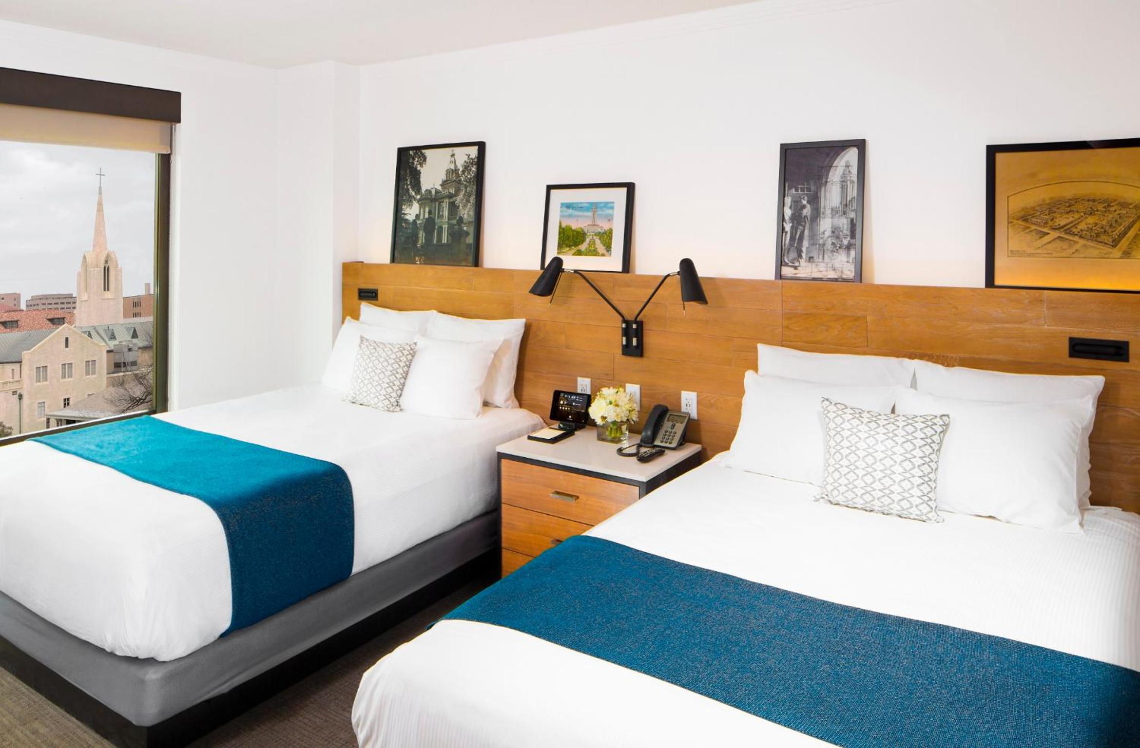 Two Queen Room - Photo 3
