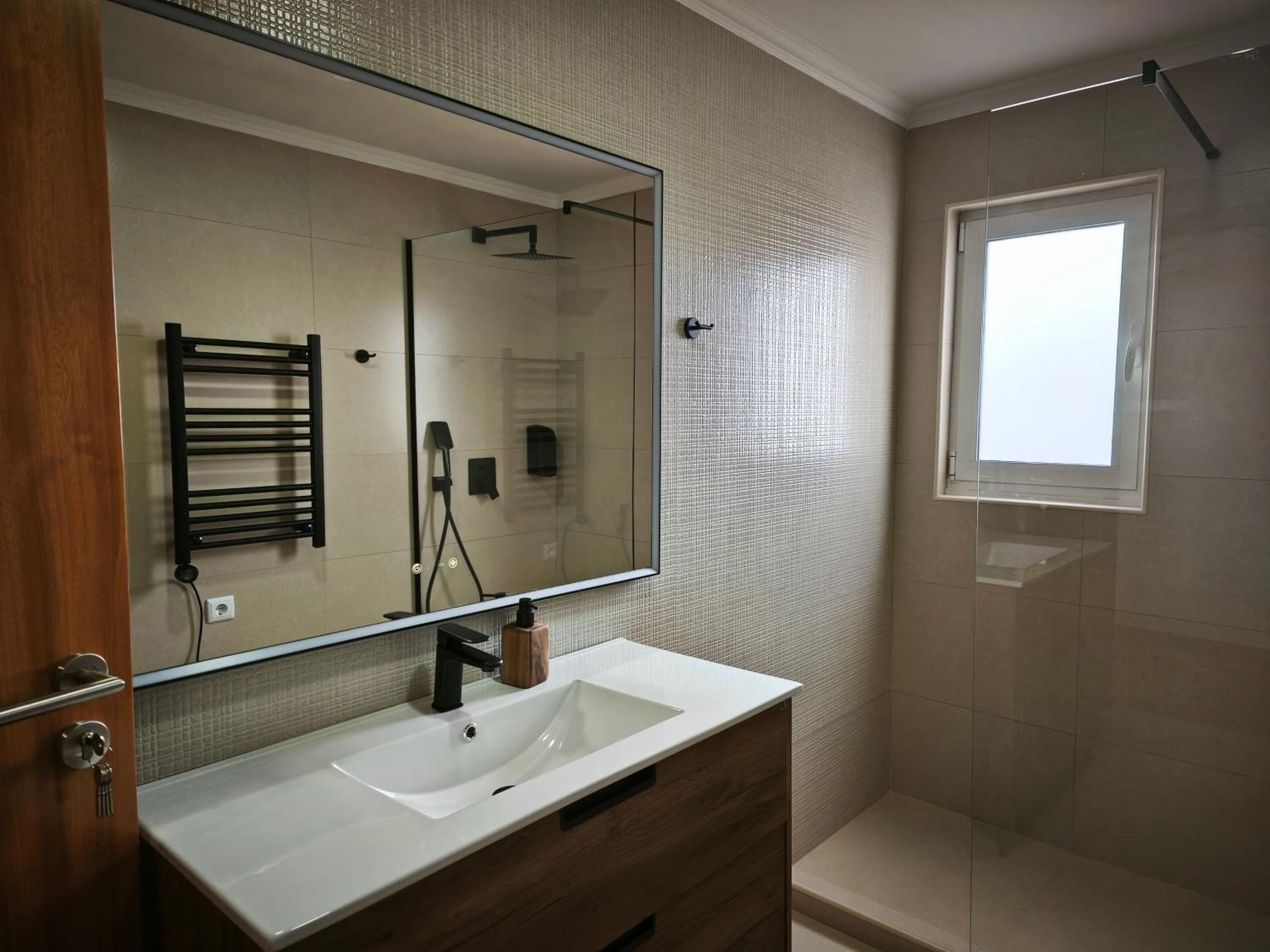 Deluxe Suite with Sea View