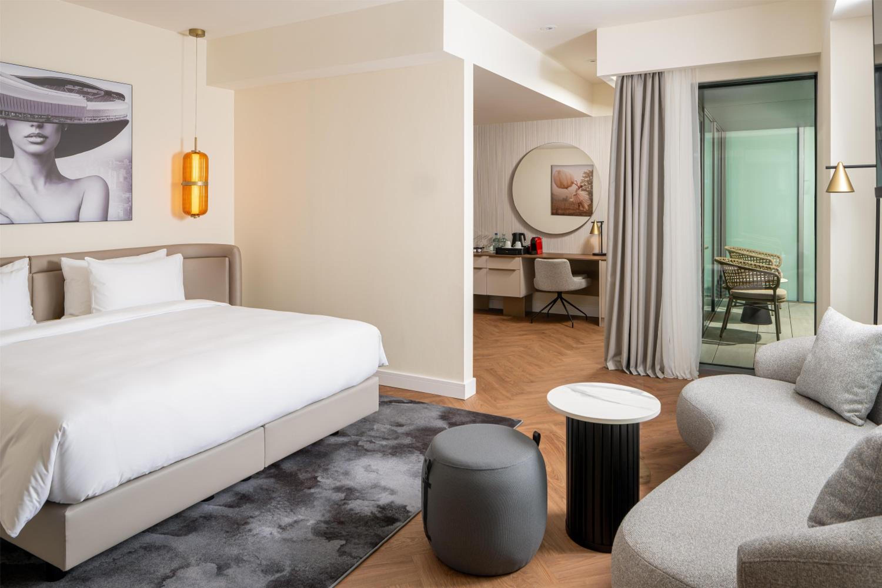 Premium Room with Balcony - Photo 1