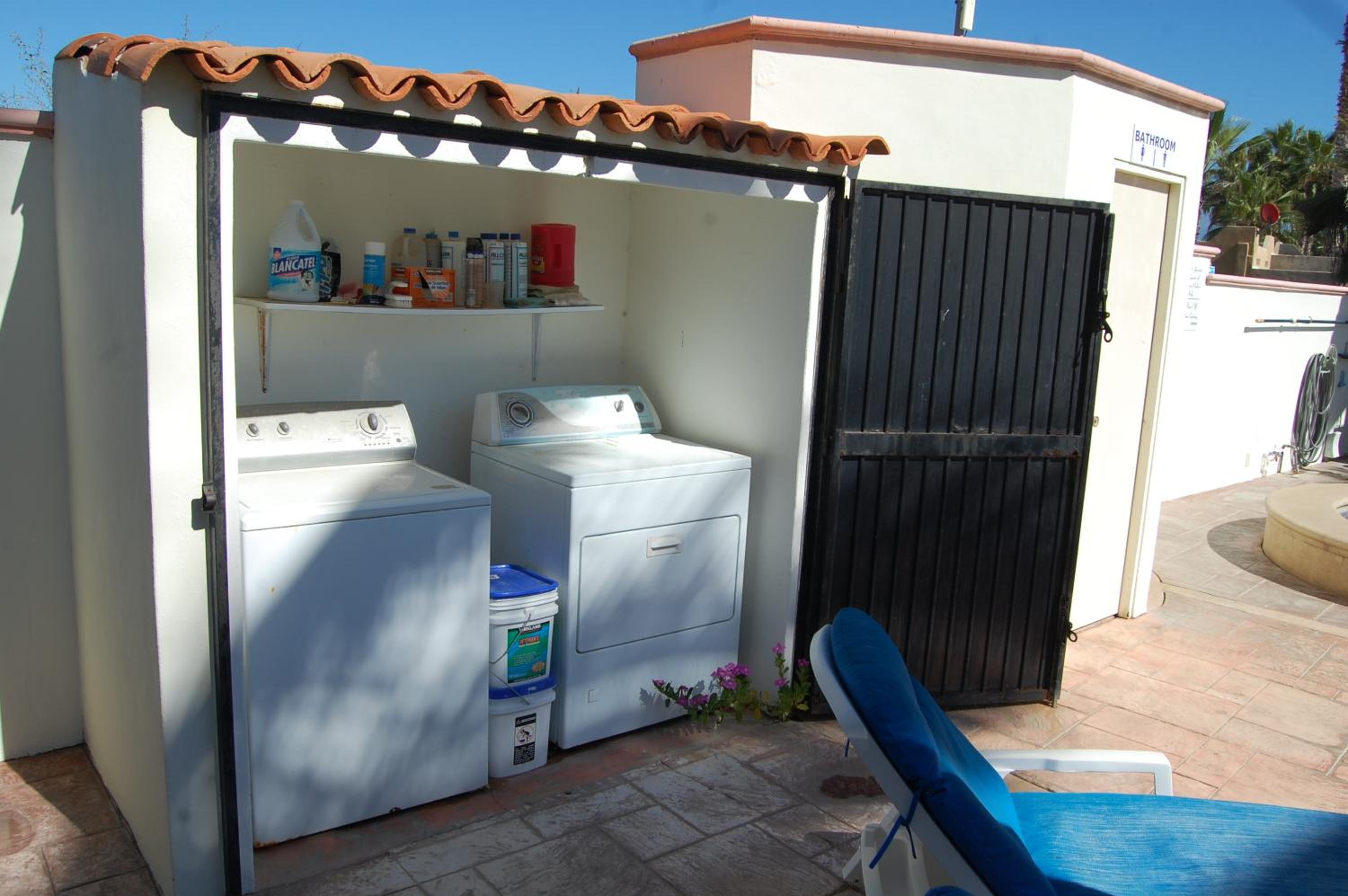 Three-Bedroom House photo 2