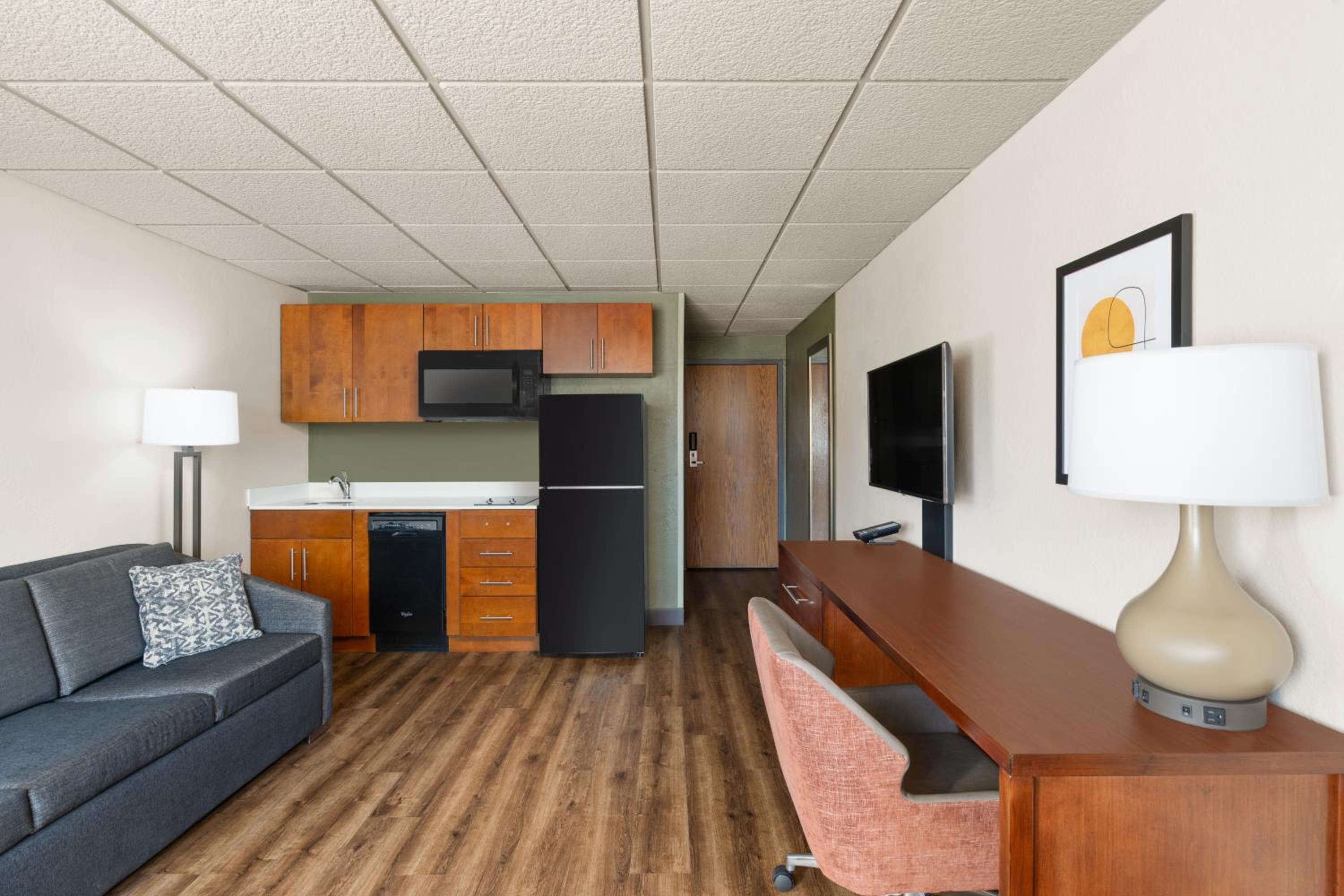 One-Bedroom Suite with Two Queen Beds