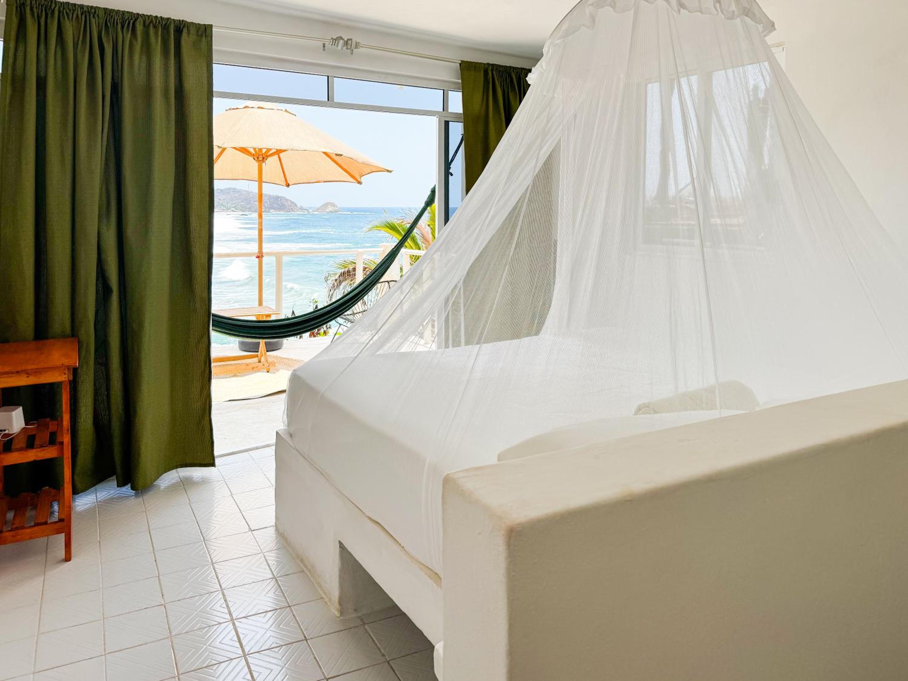 Queen Room with Sea View