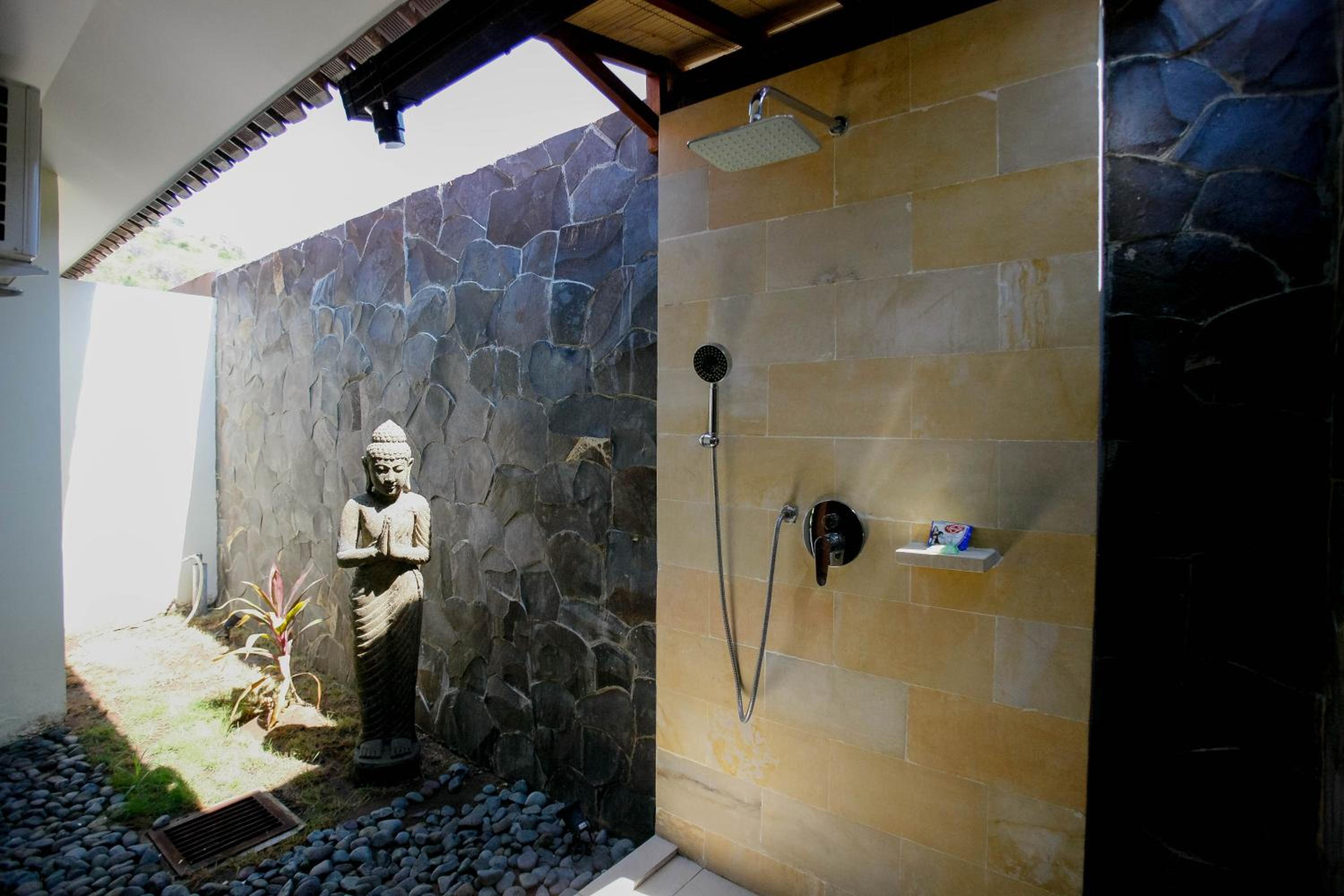 Double Room - Photo 5