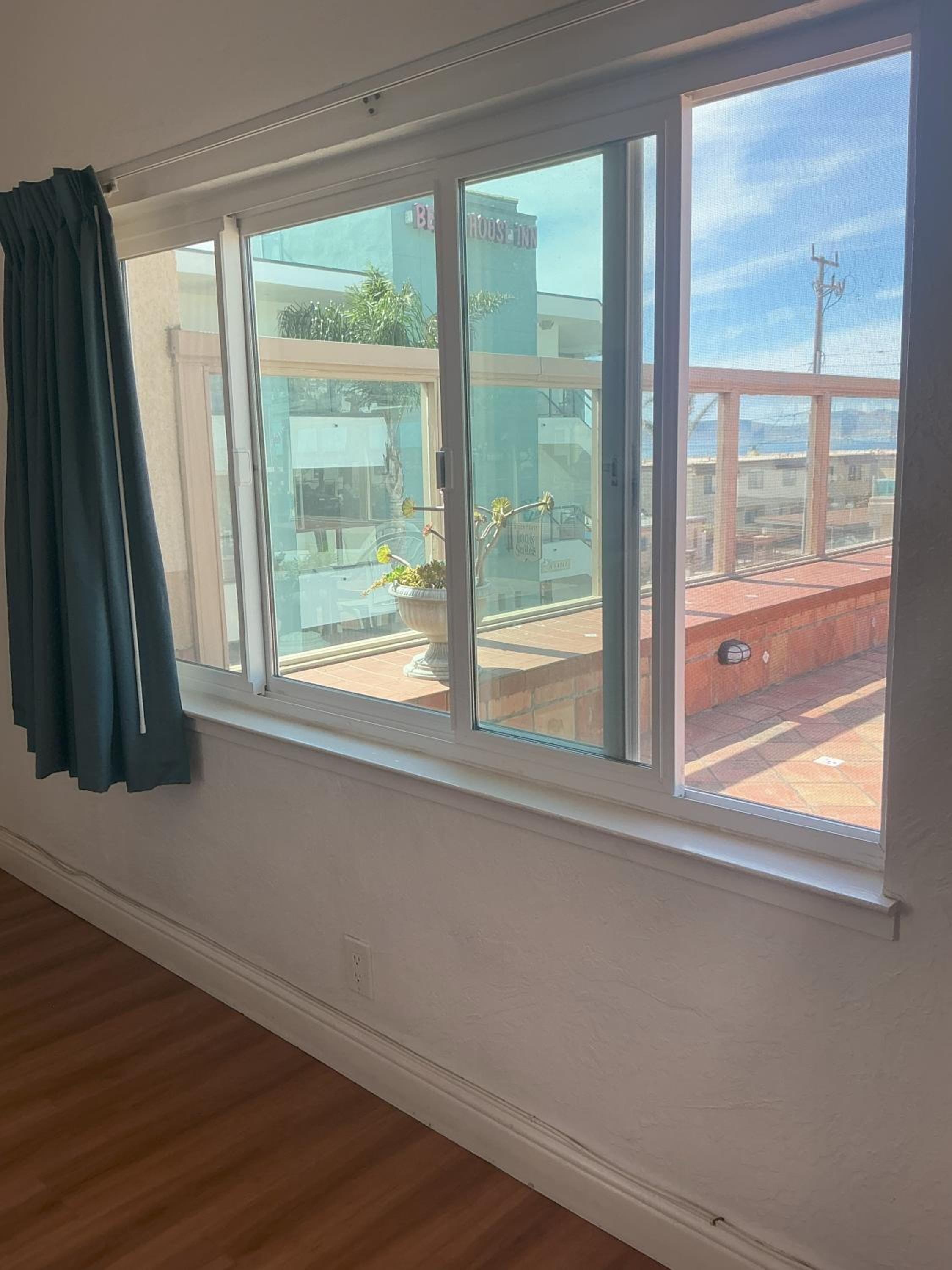 Deluxe Suite with Sea View photo 3