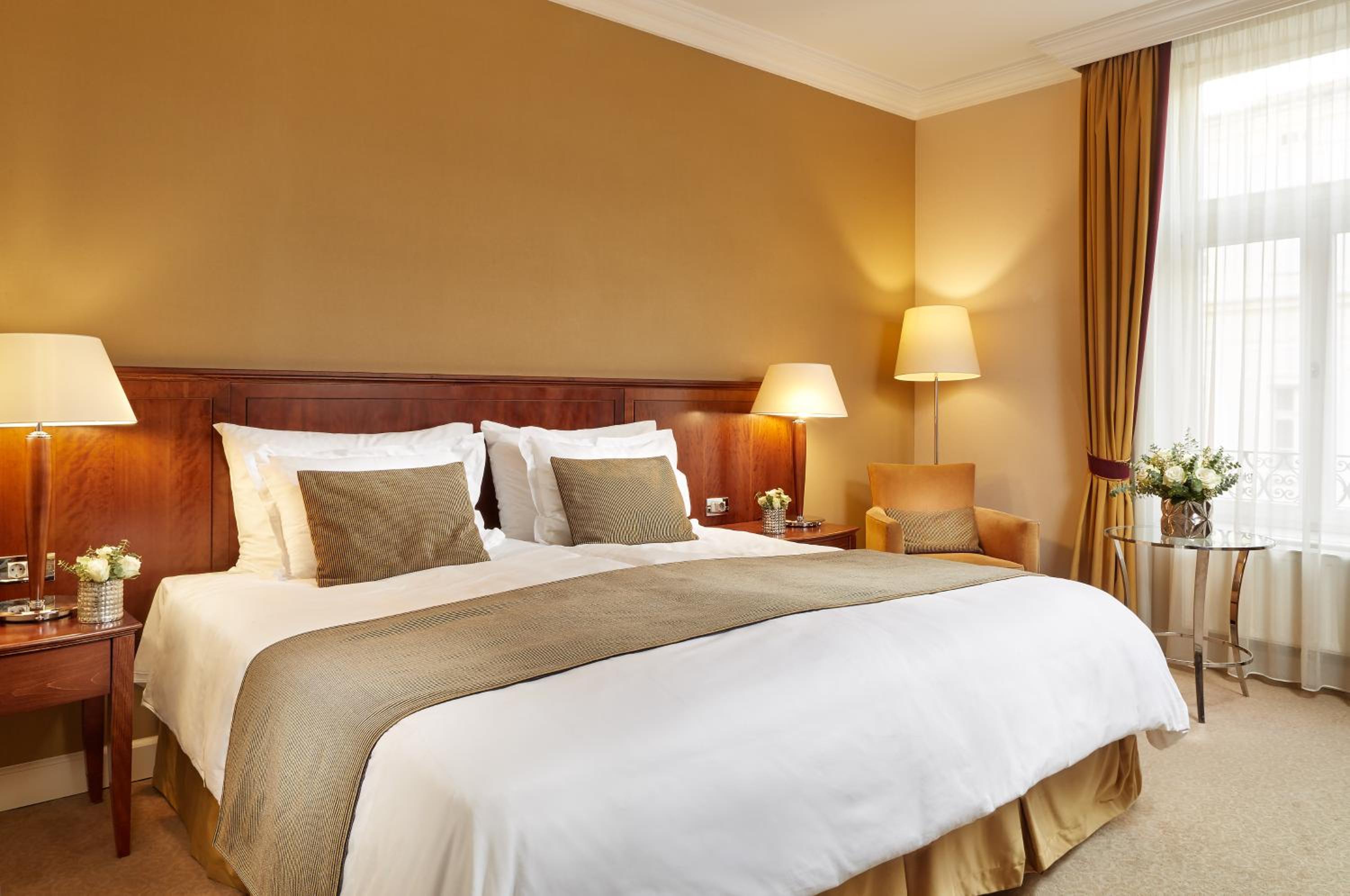 Superior King Room