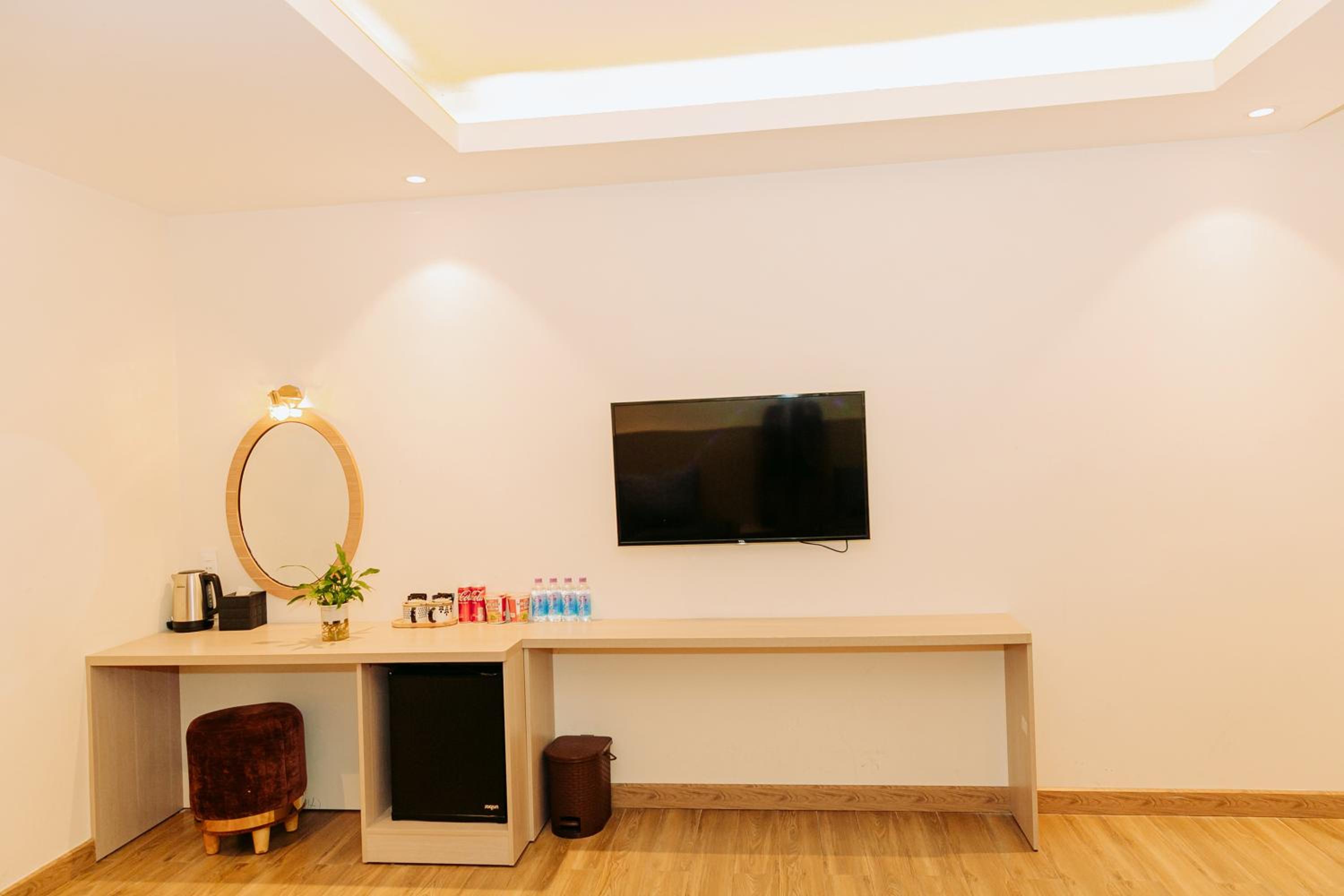 Standard Family Room - Photo 13