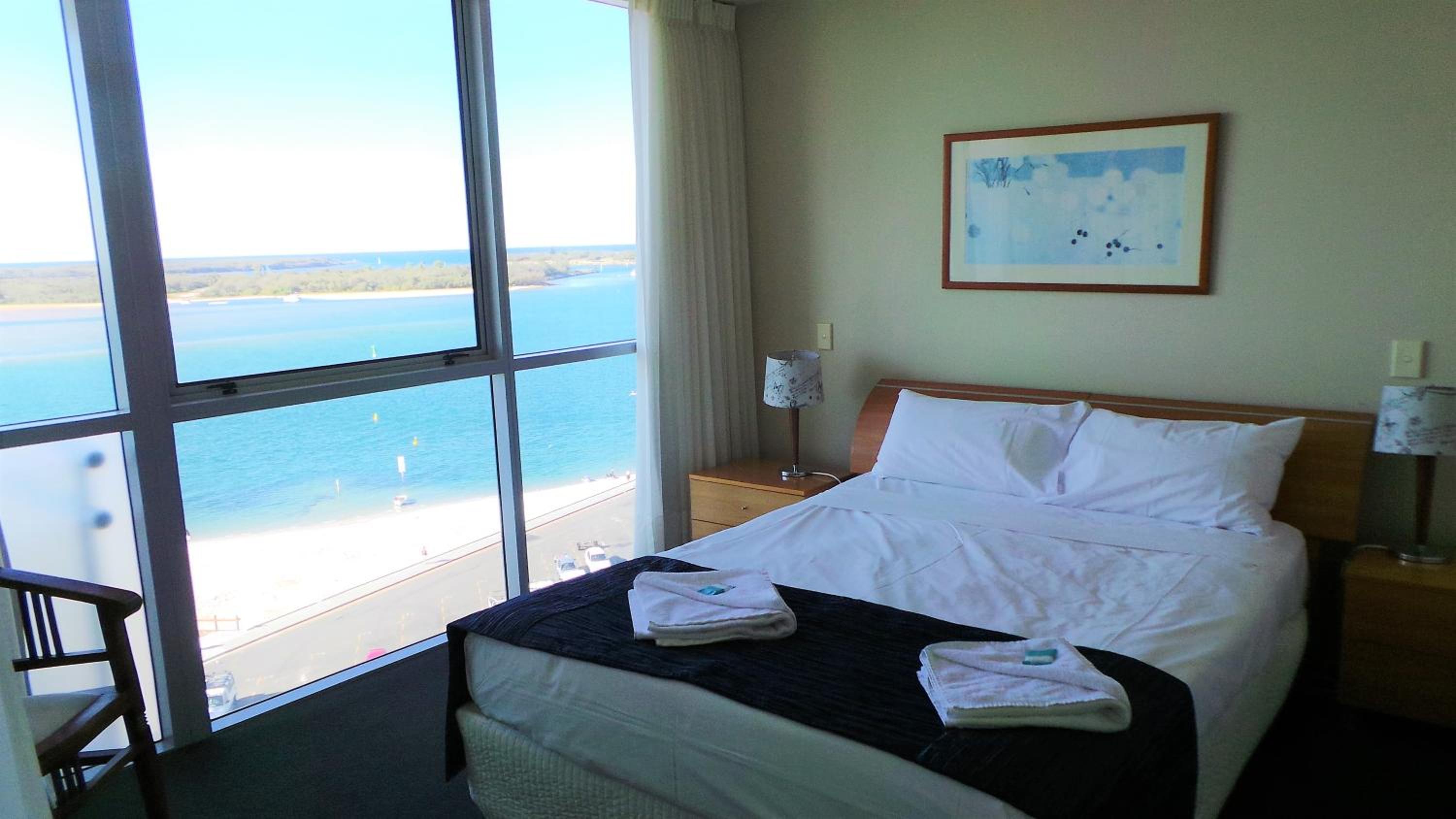 One-Bedroom Apartment with Ocean View