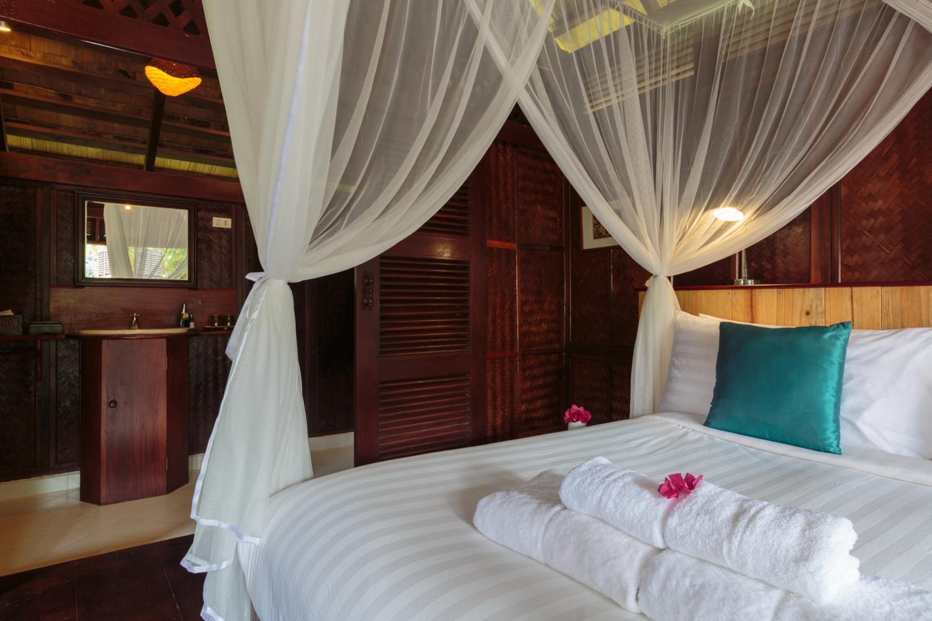 Single  Room (Include boat from PakBeng - Houeisay) photo 1