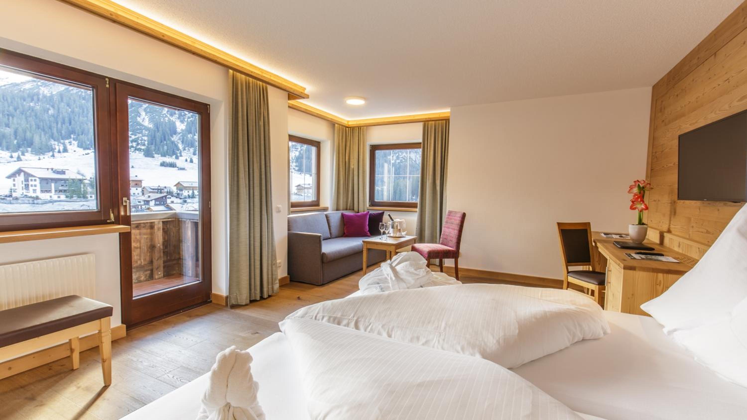 Comfort Suite photo 1