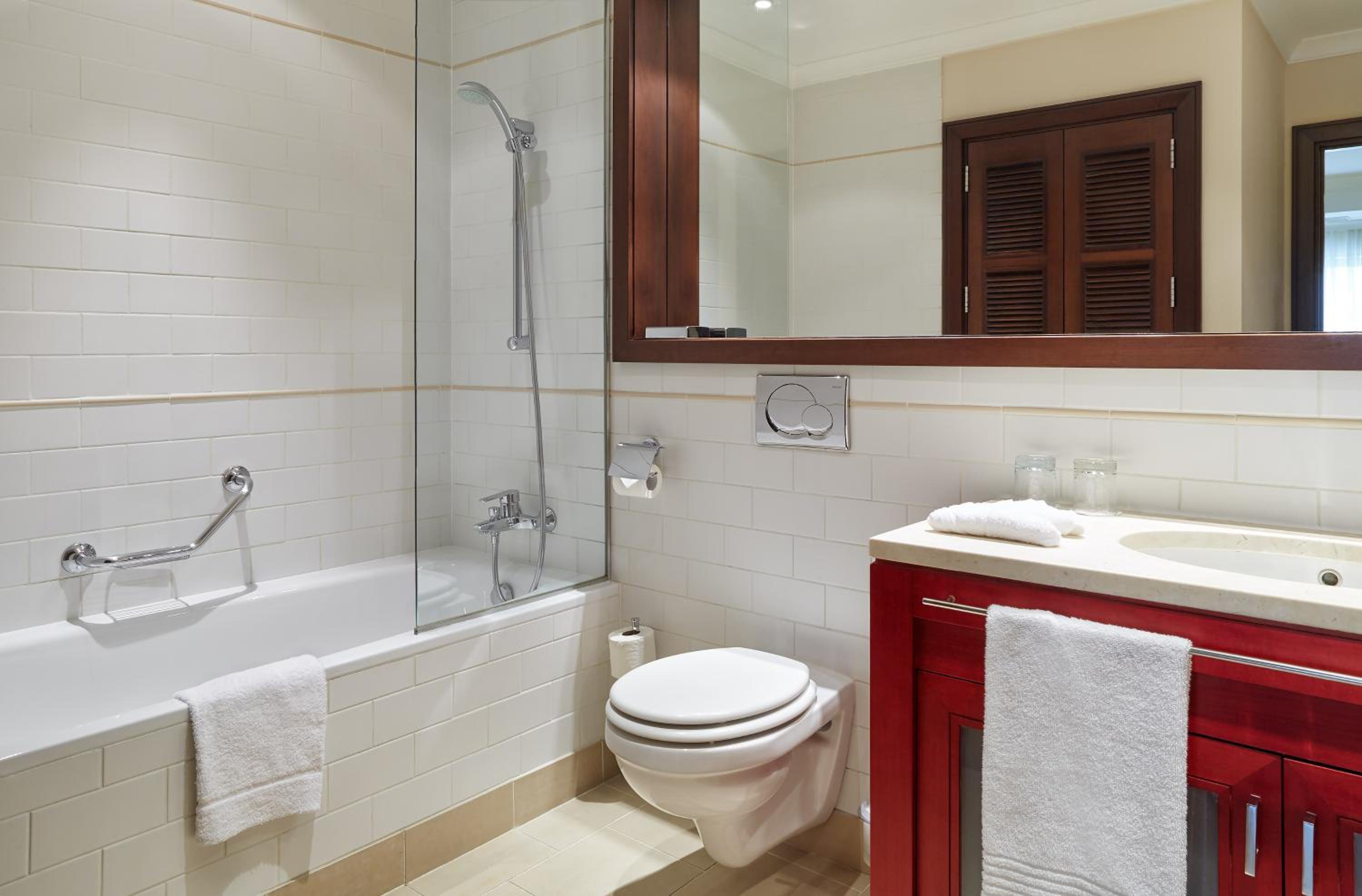 Deluxe Residence with Royal Spa Access
