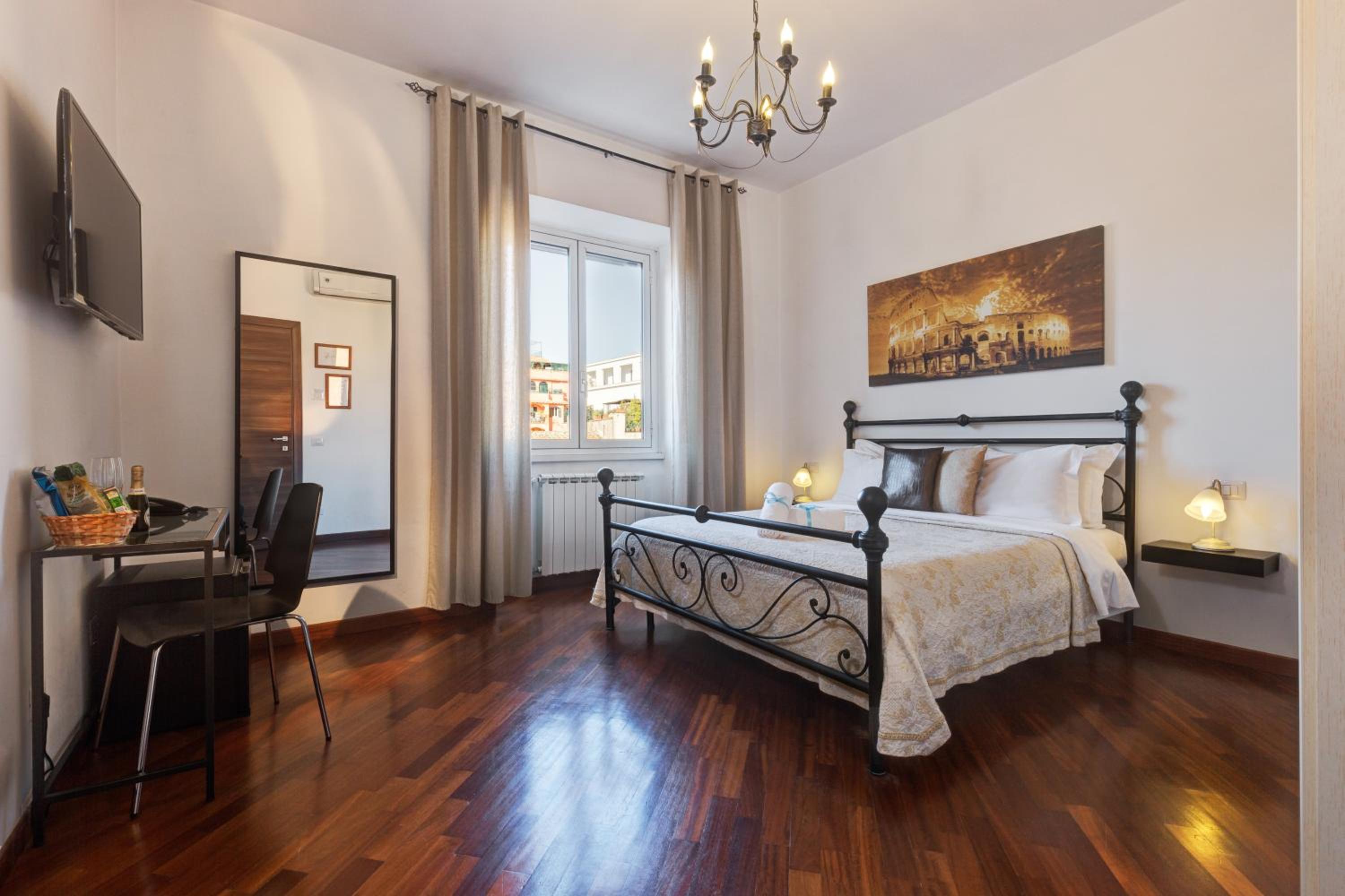 Double Room photo 3