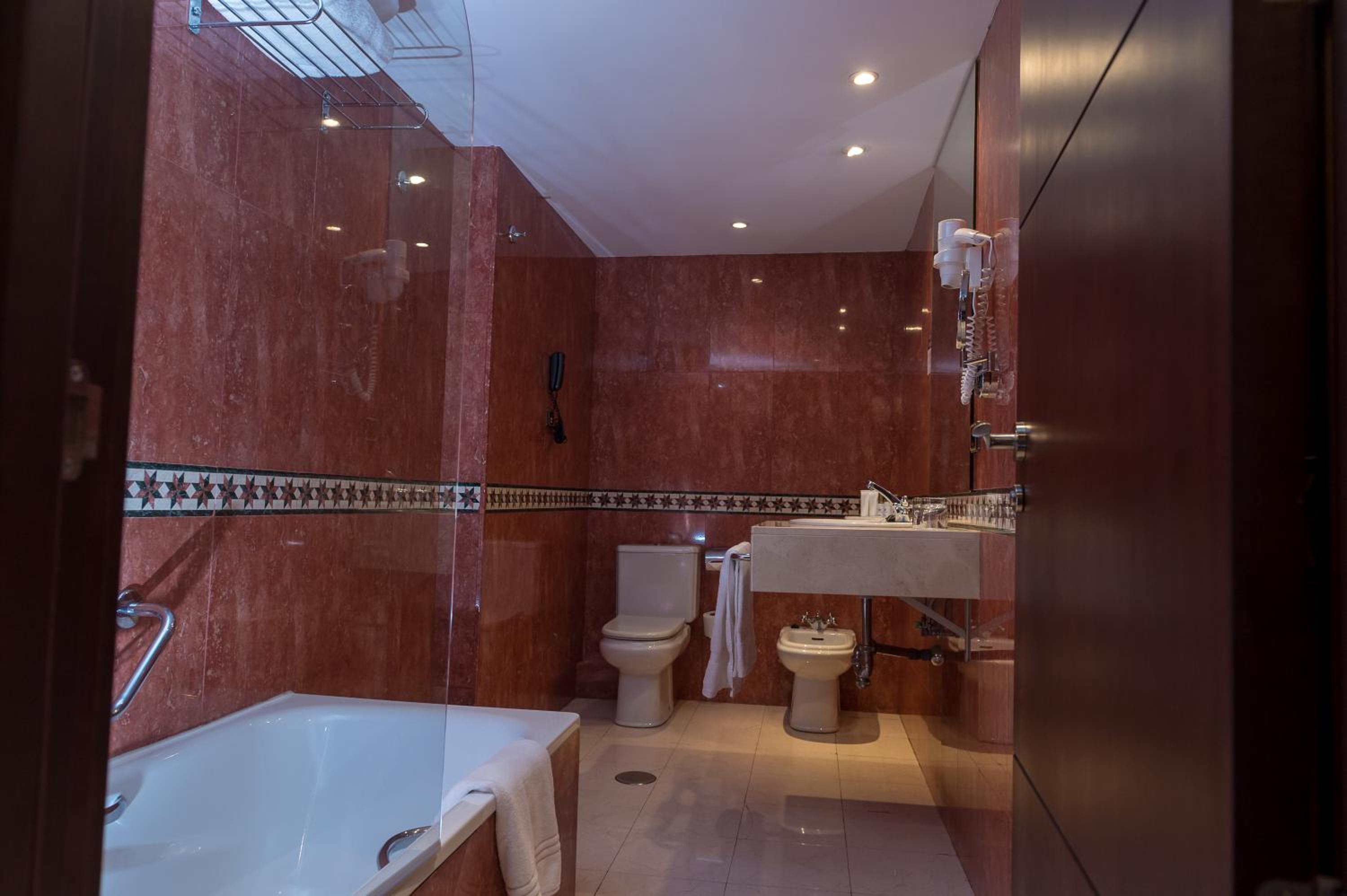Clasic Twin Room - Photo 5