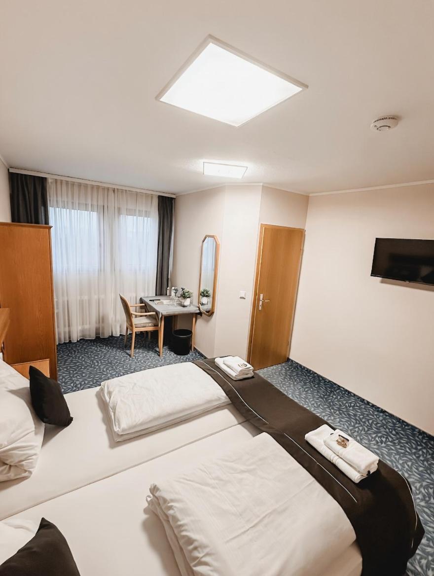 Large Double Room photo 3
