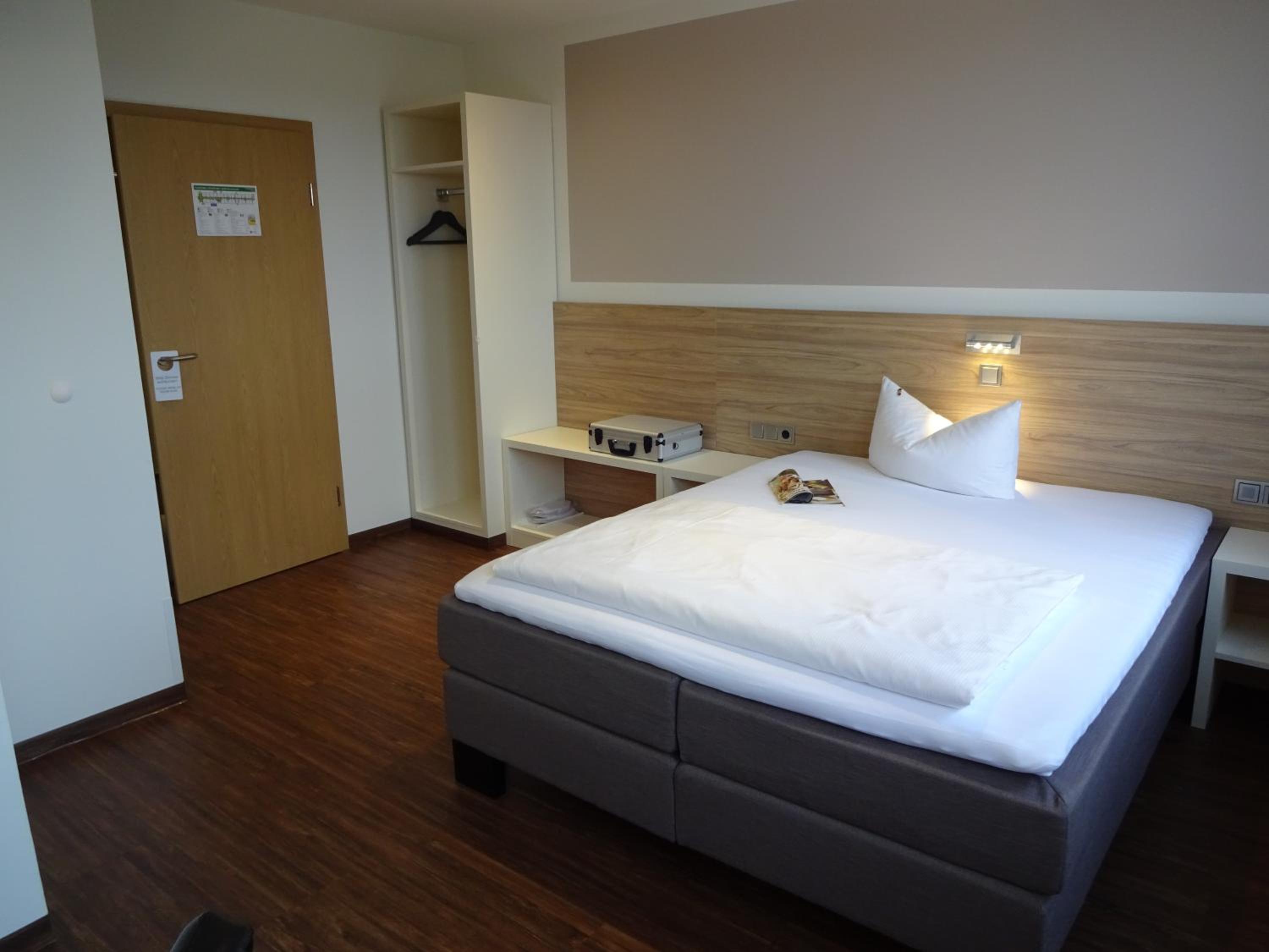 Business Single Room