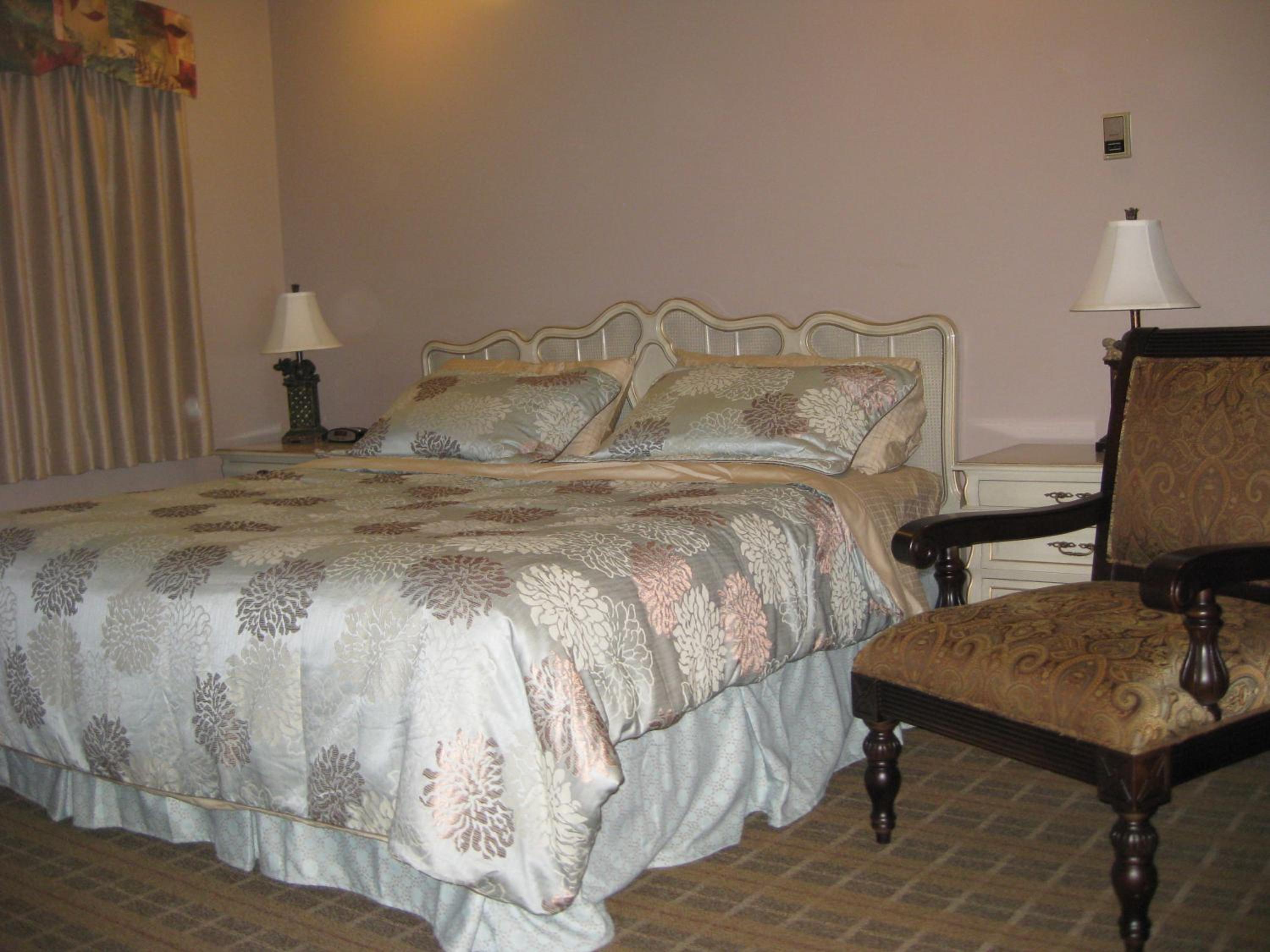 Queen Room photo 3