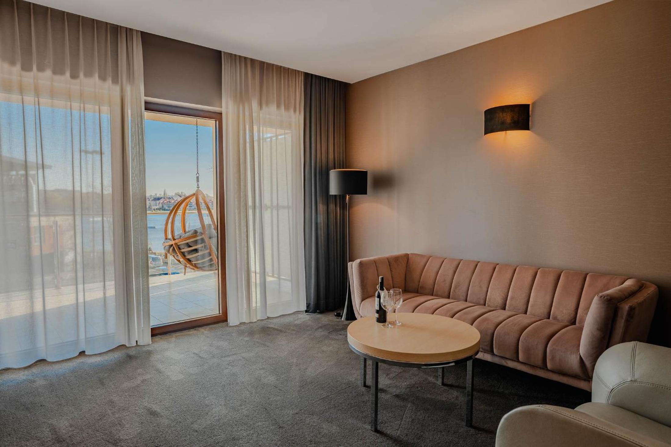 Deluxe Double or Twin Room photo 1