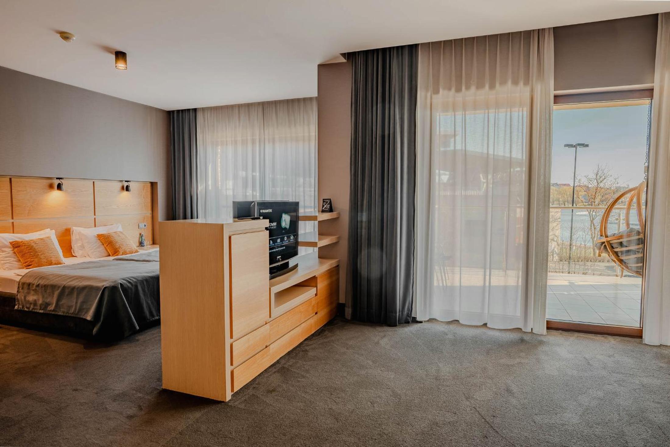 Deluxe Double or Twin Room photo 2